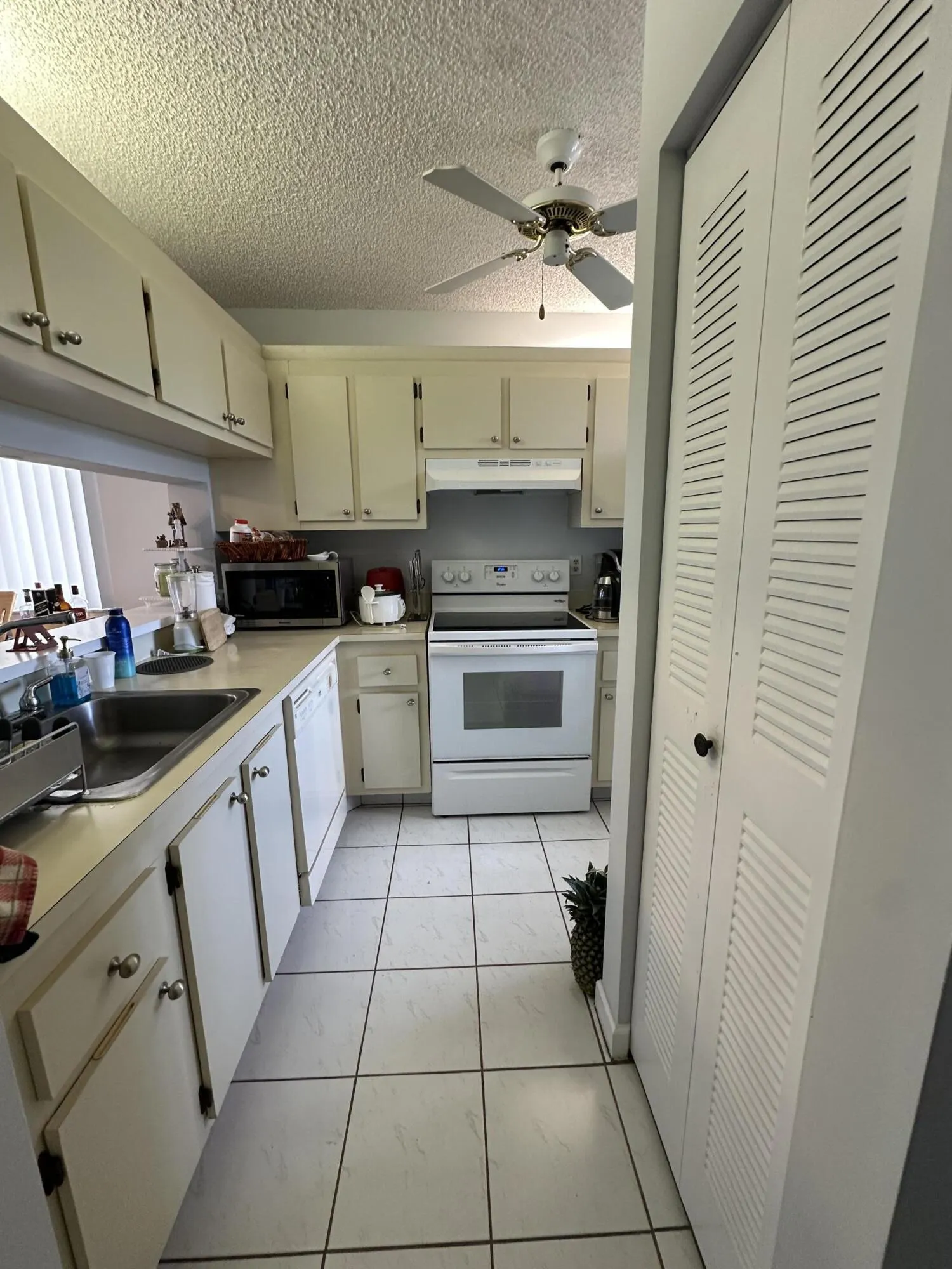 3138 Via Poinciana #317
