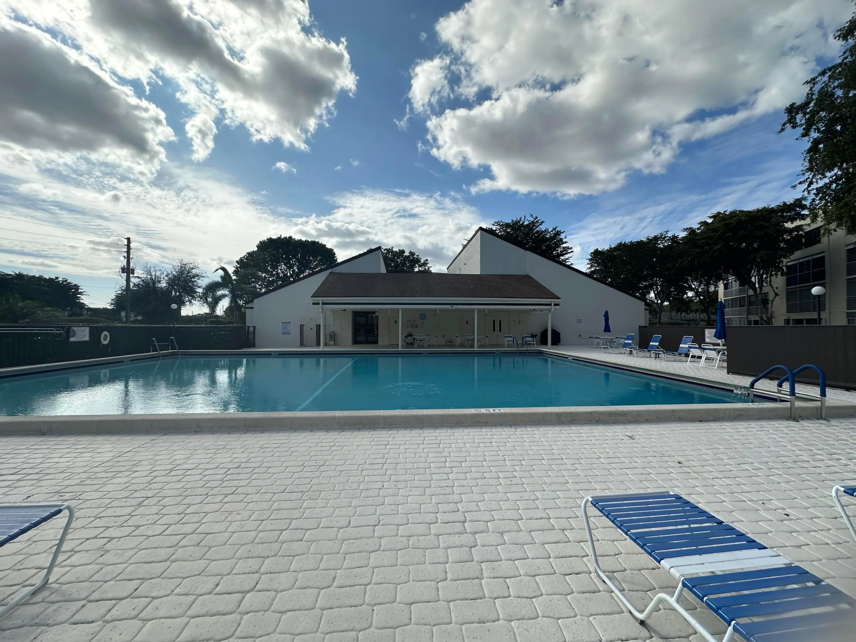 3138 Via Poinciana #317