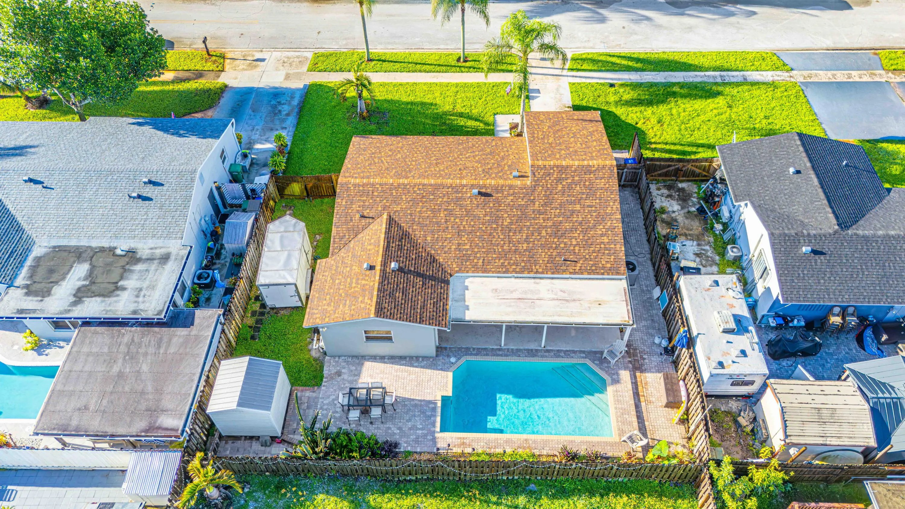 6911 SW 1ST Court