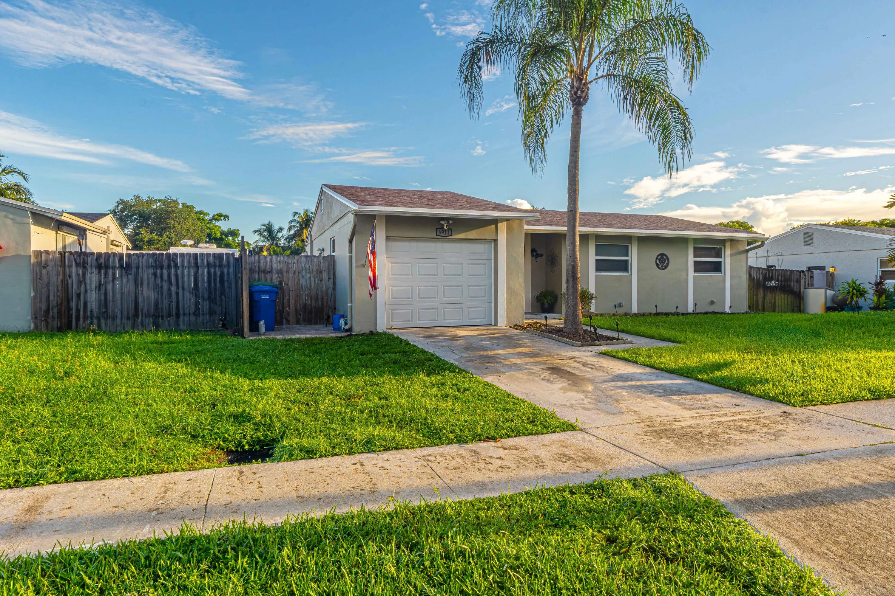 6911 SW 1ST Court