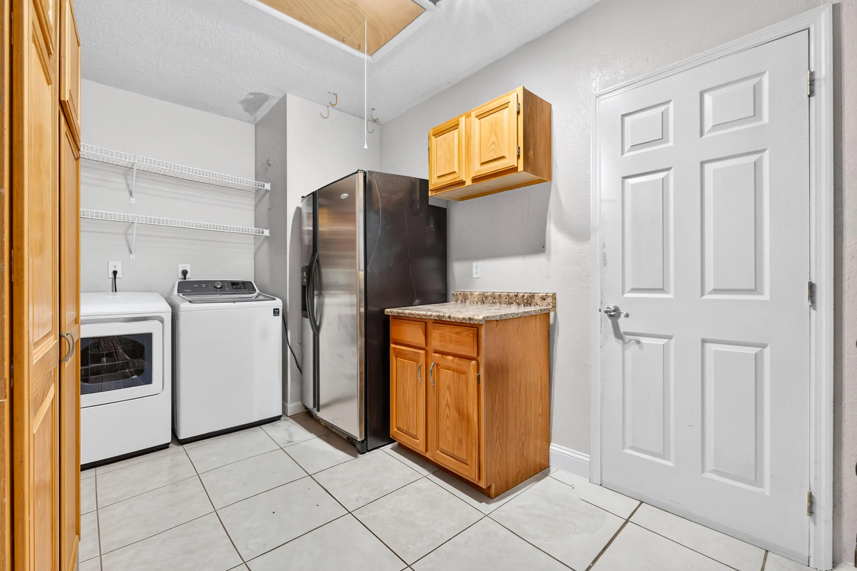 6911 SW 1ST Court