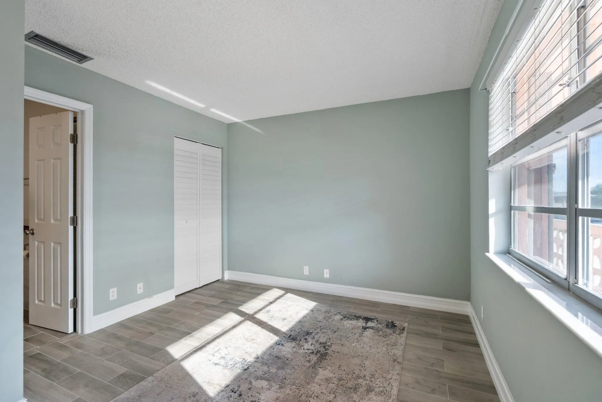 1740 NW 19TH Terrace #202