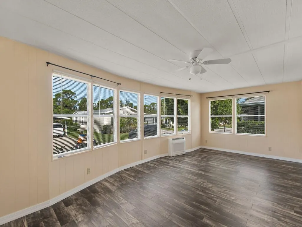 93 N Warner Drive
