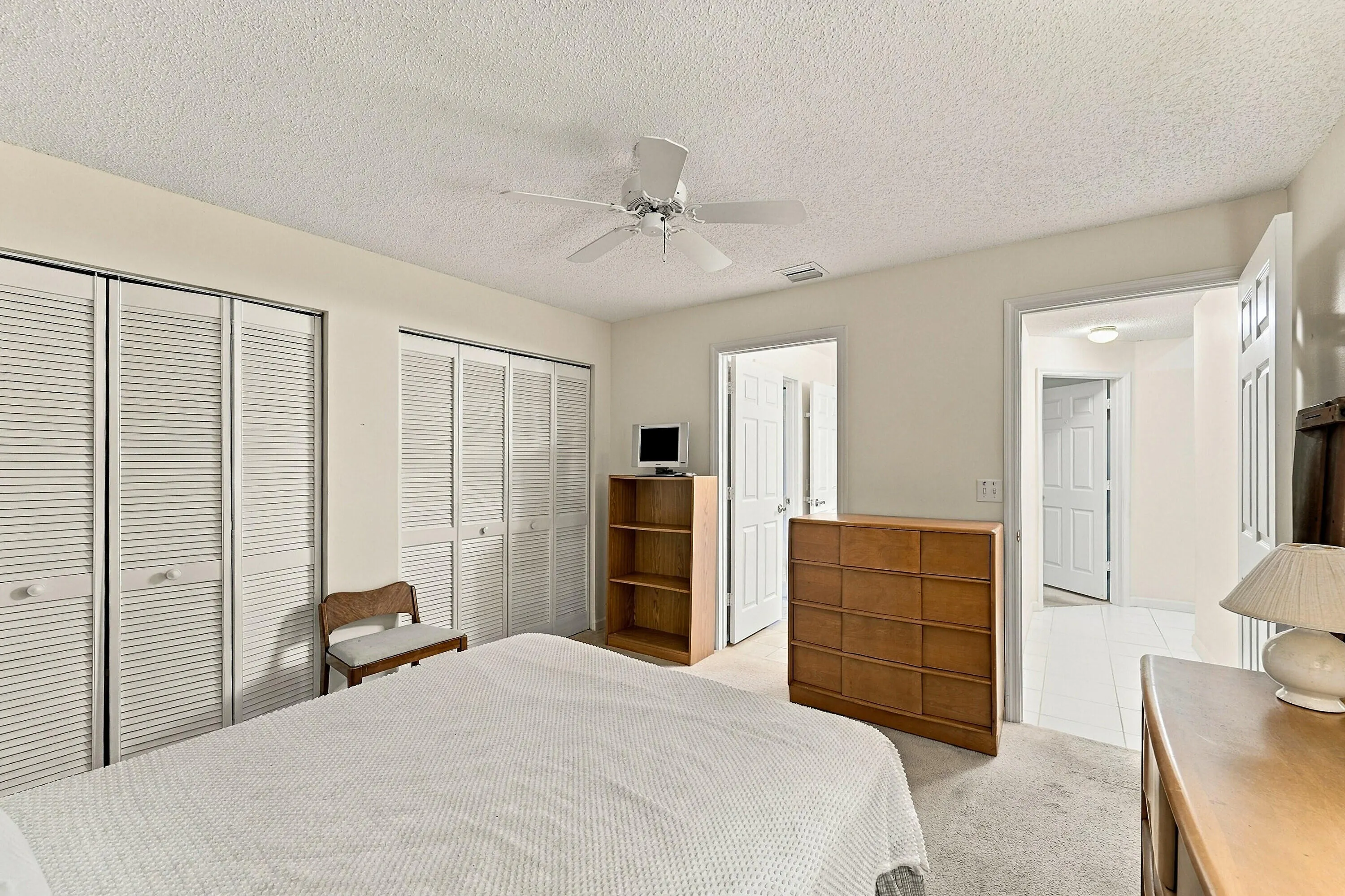3705 BEACHWOOD Drive