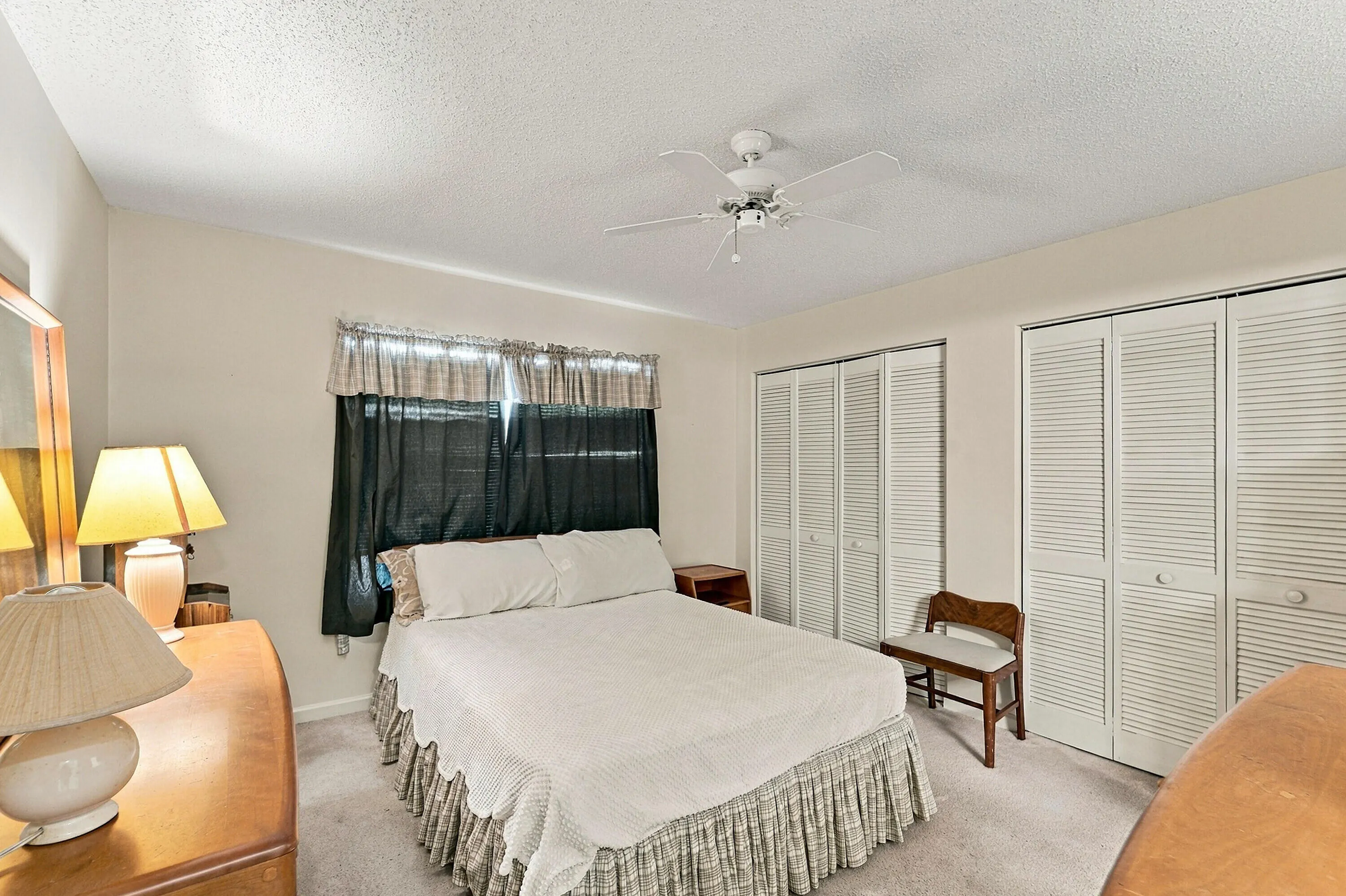 3705 BEACHWOOD Drive