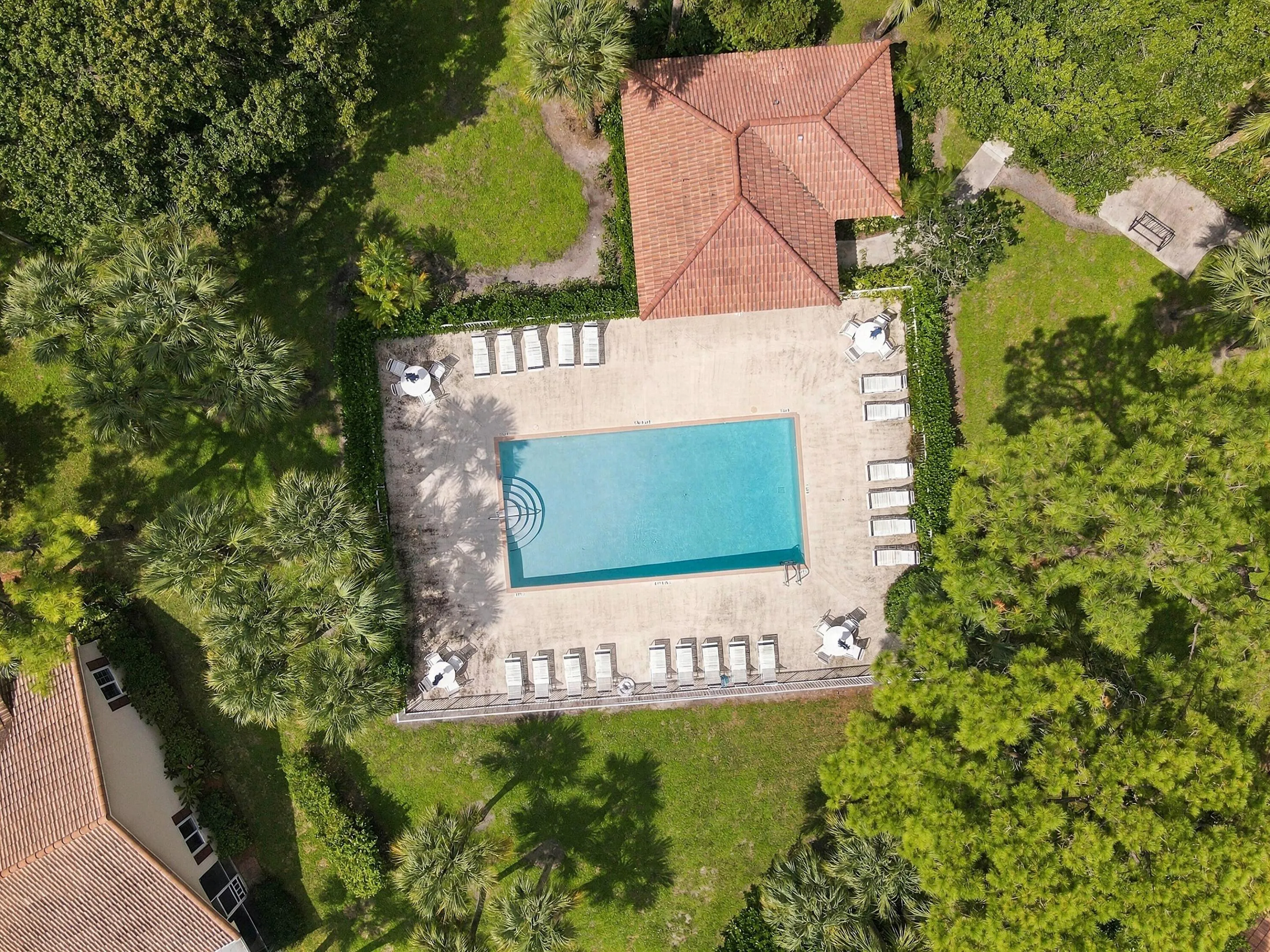 3705 BEACHWOOD Drive