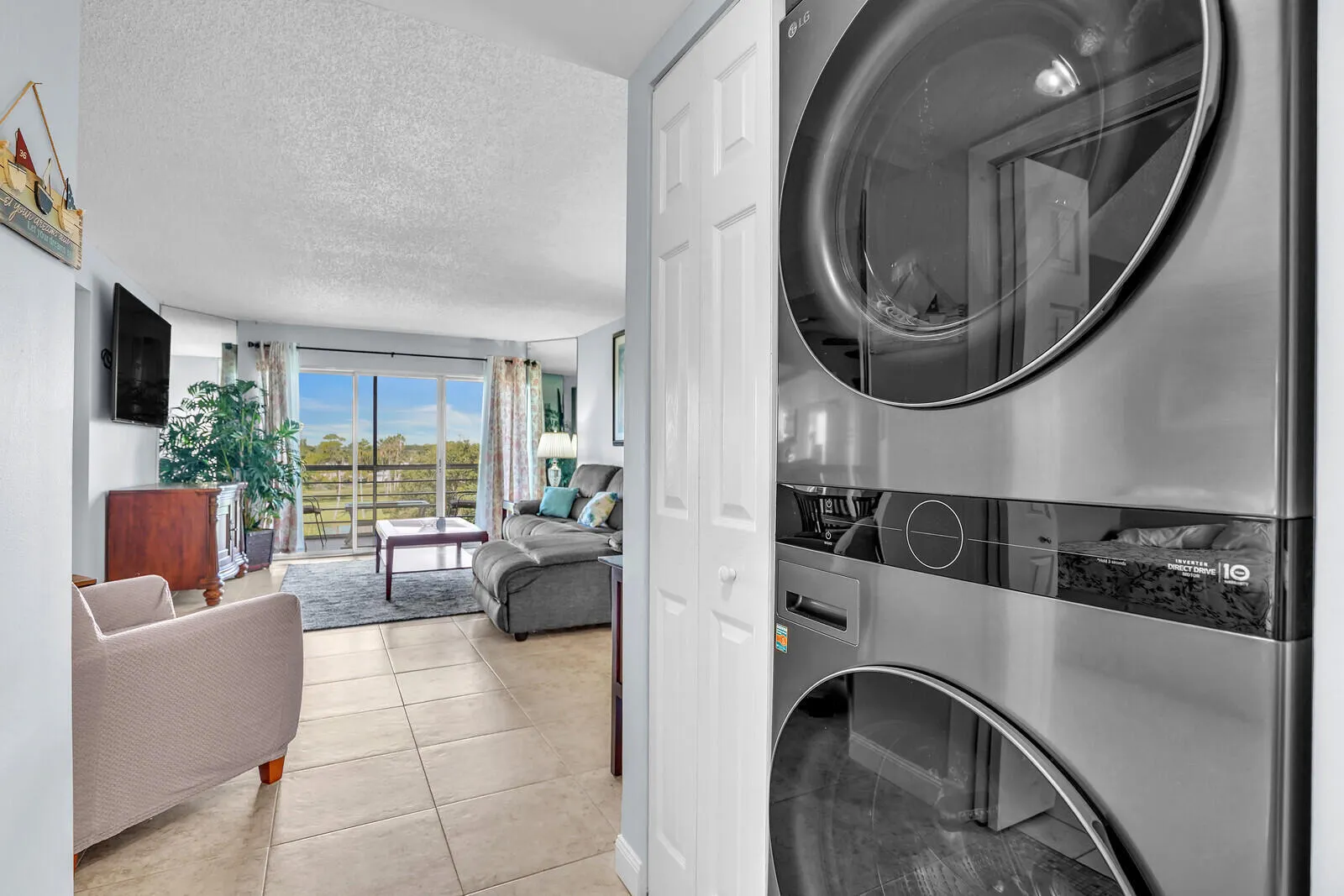 3959 VIA POINCIANA #503