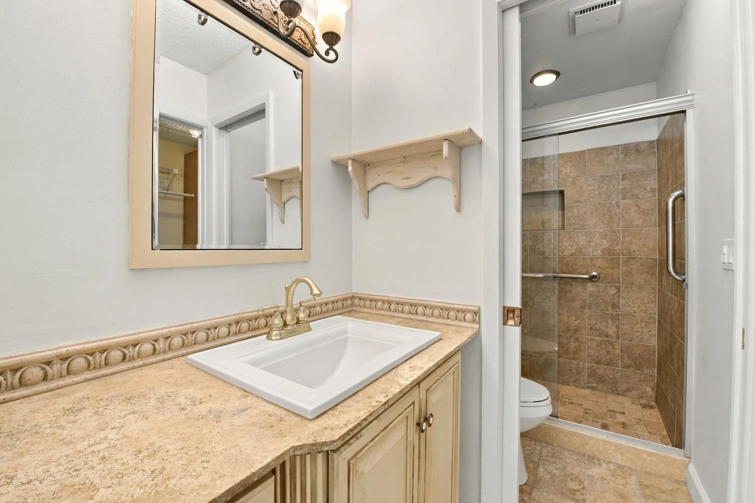 801 NW 30TH Avenue #C
