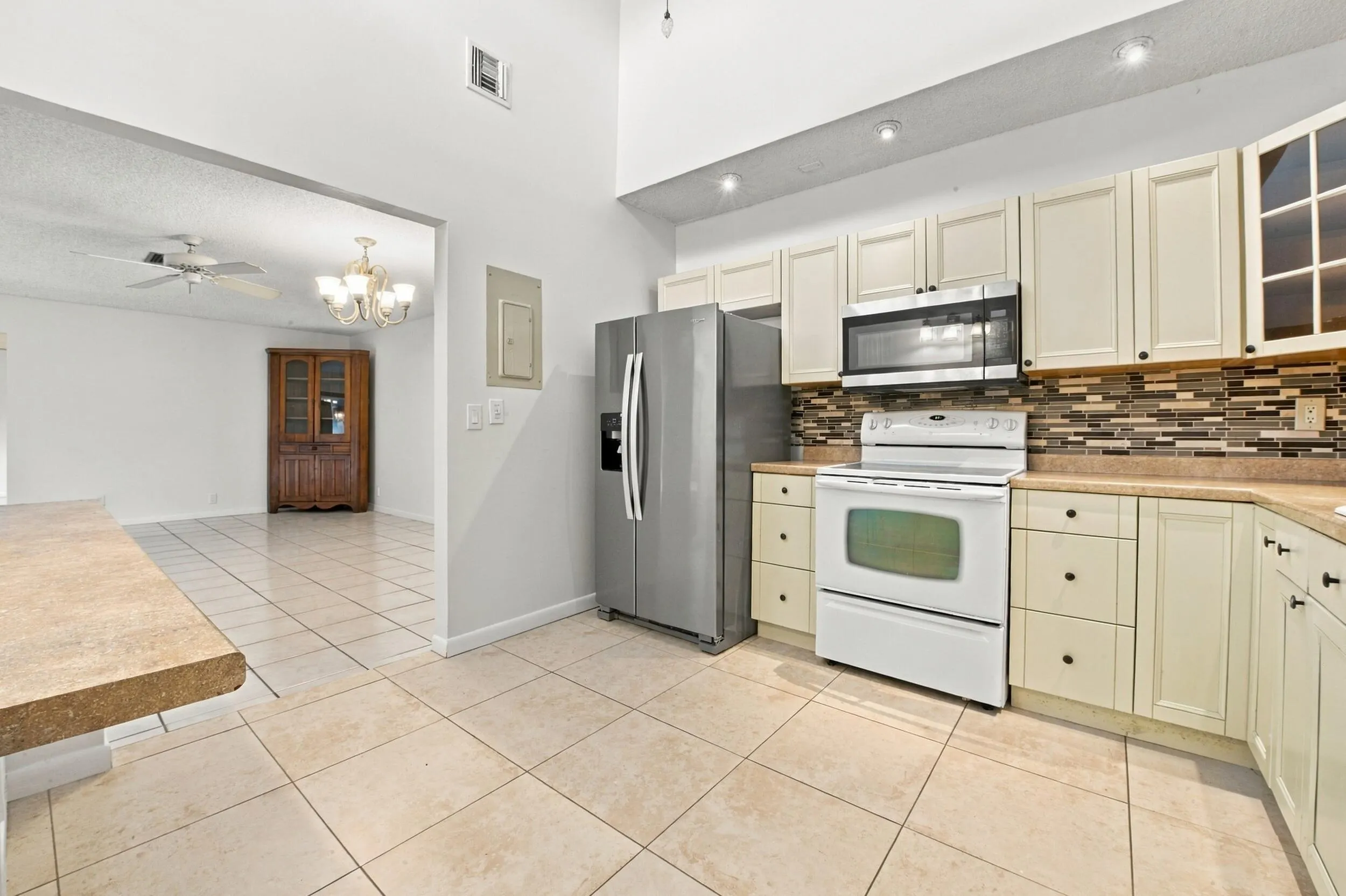 801 NW 30TH Avenue #C