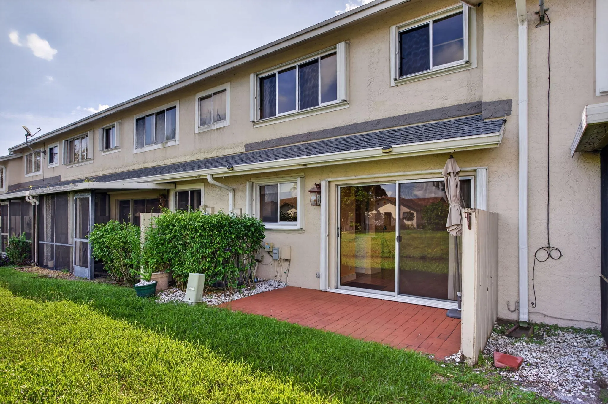 2047 DISCOVERY Circle E