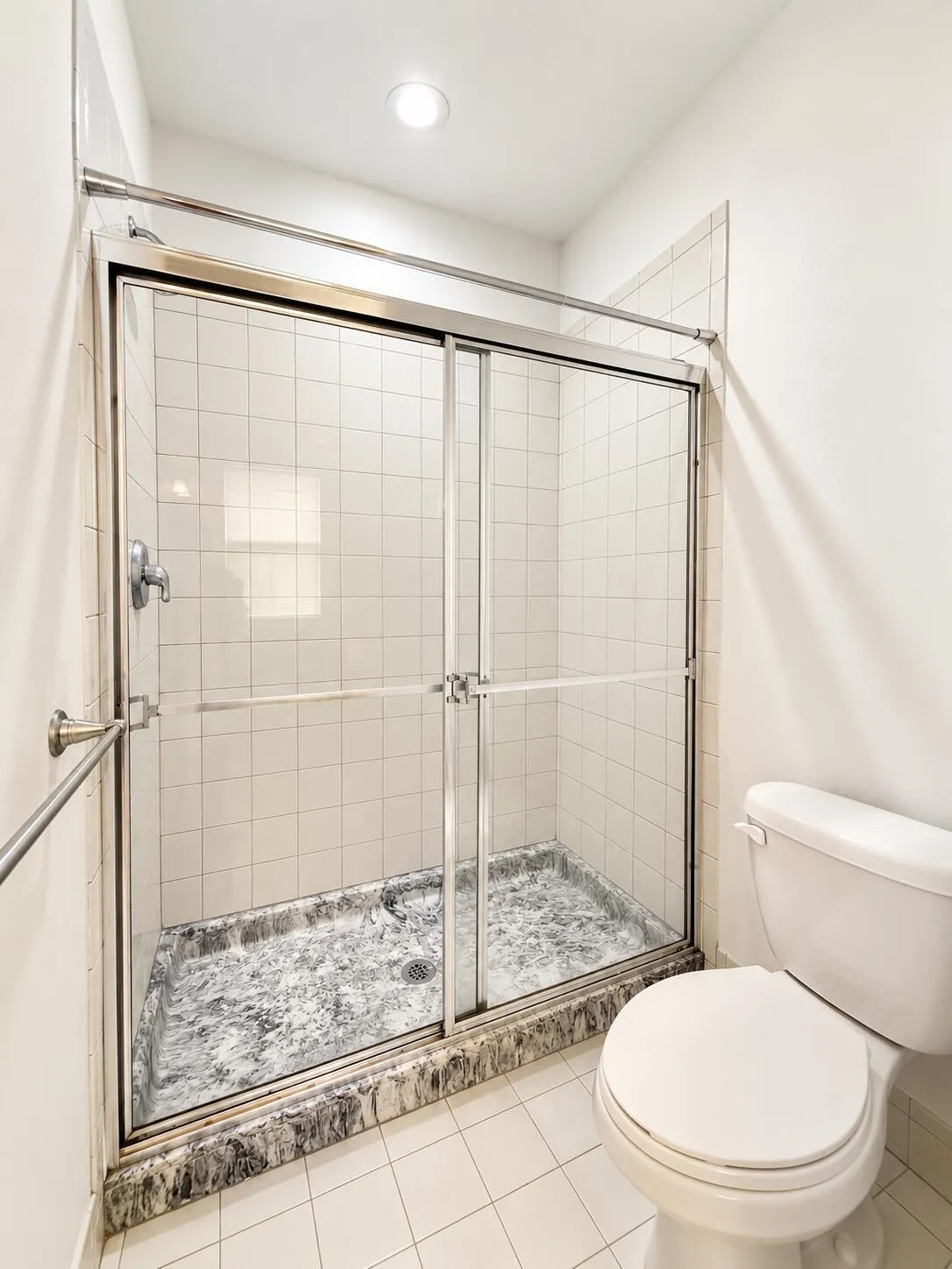 4730 S PRIVE Circle