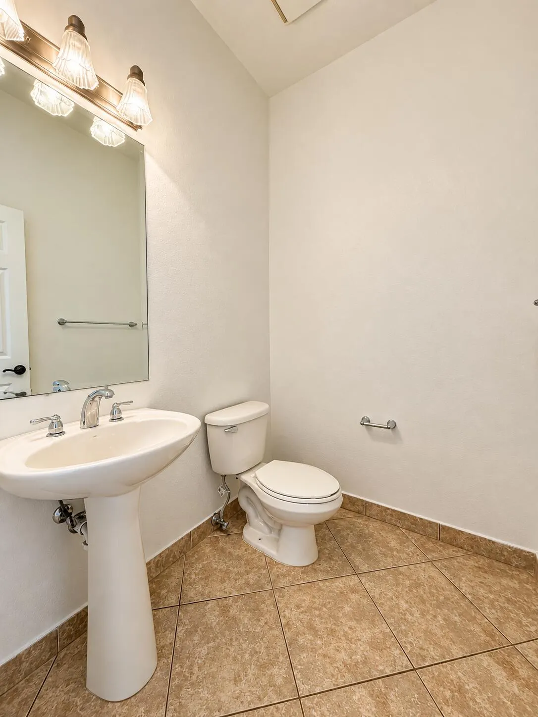 4730 S PRIVE Circle