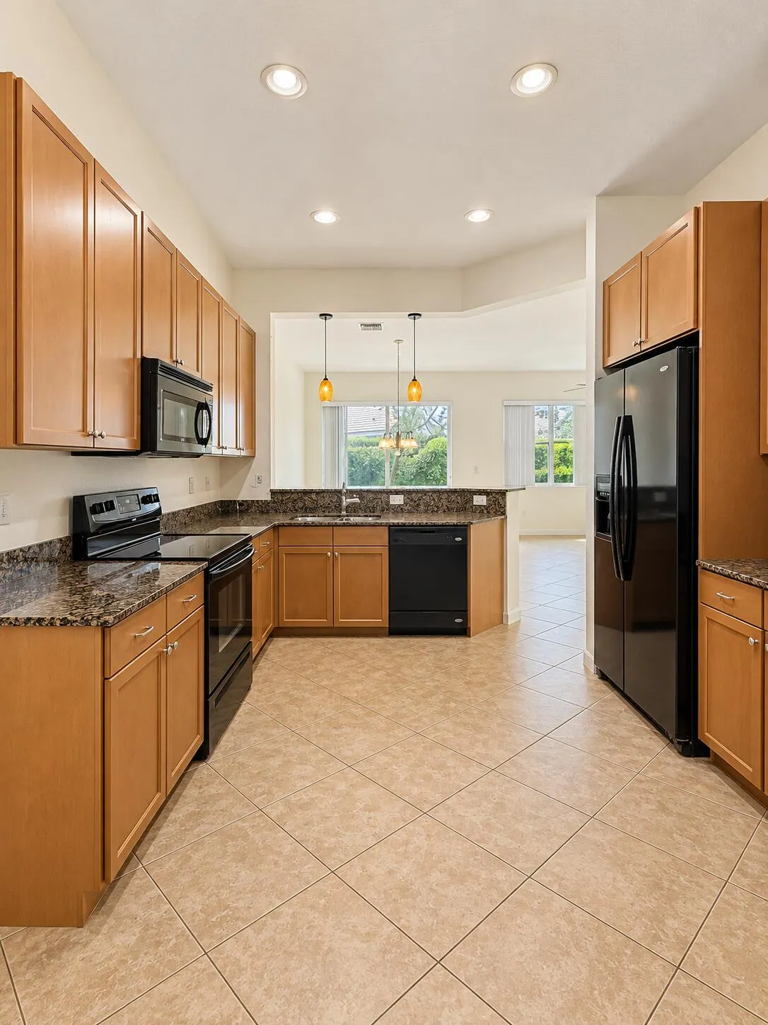 4730 S PRIVE Circle