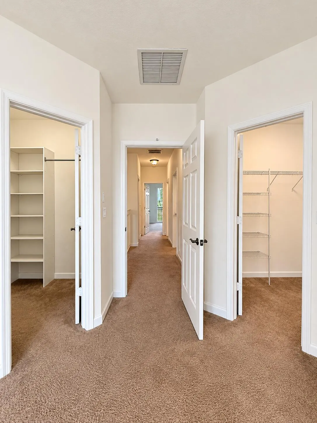 4730 S PRIVE Circle