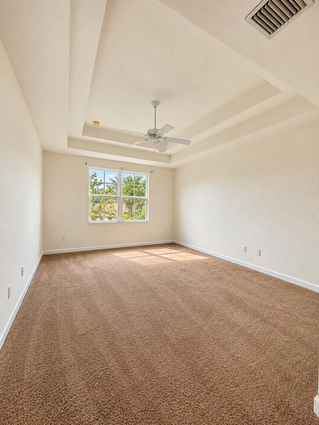 4730 S PRIVE Circle