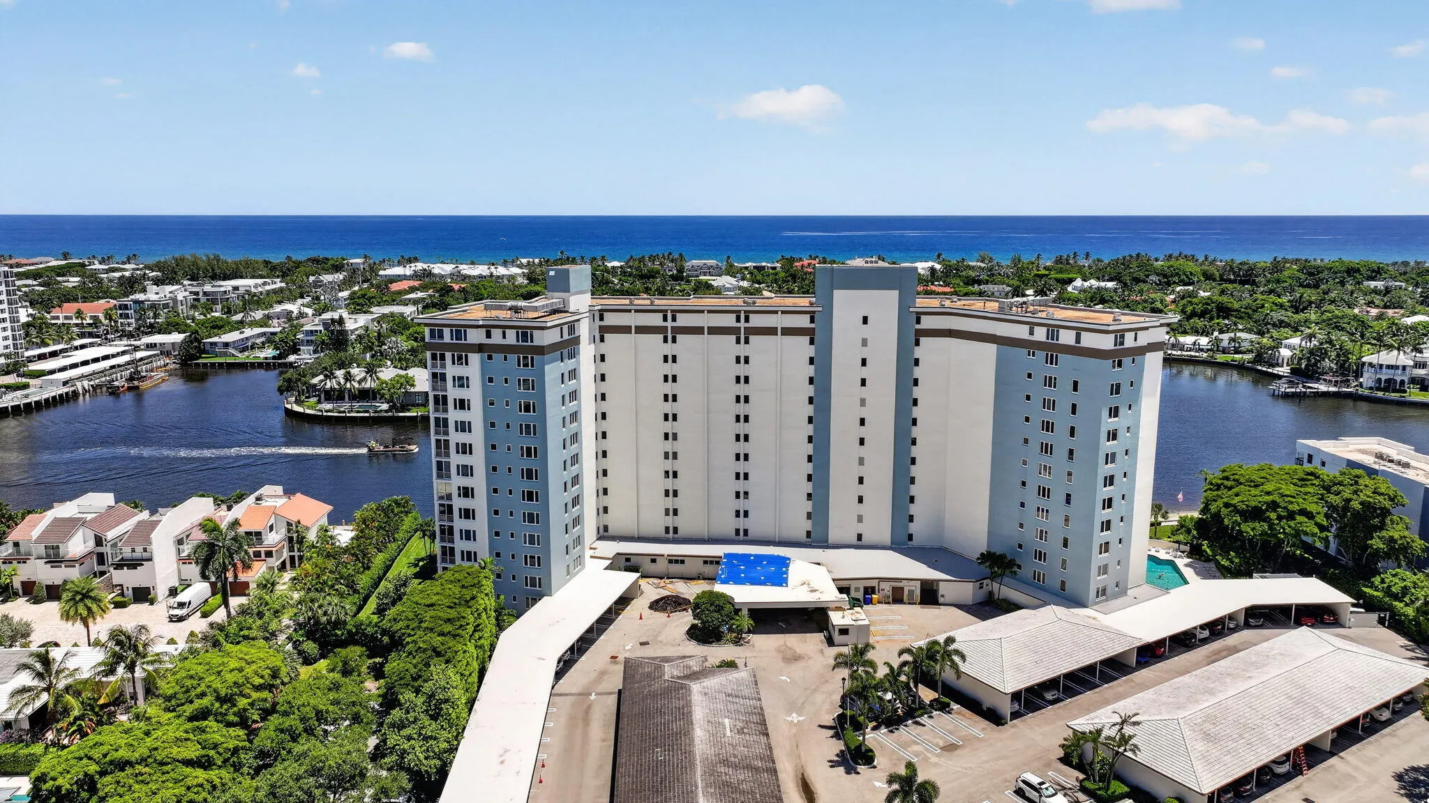 555 SE 6TH Avenue #4F