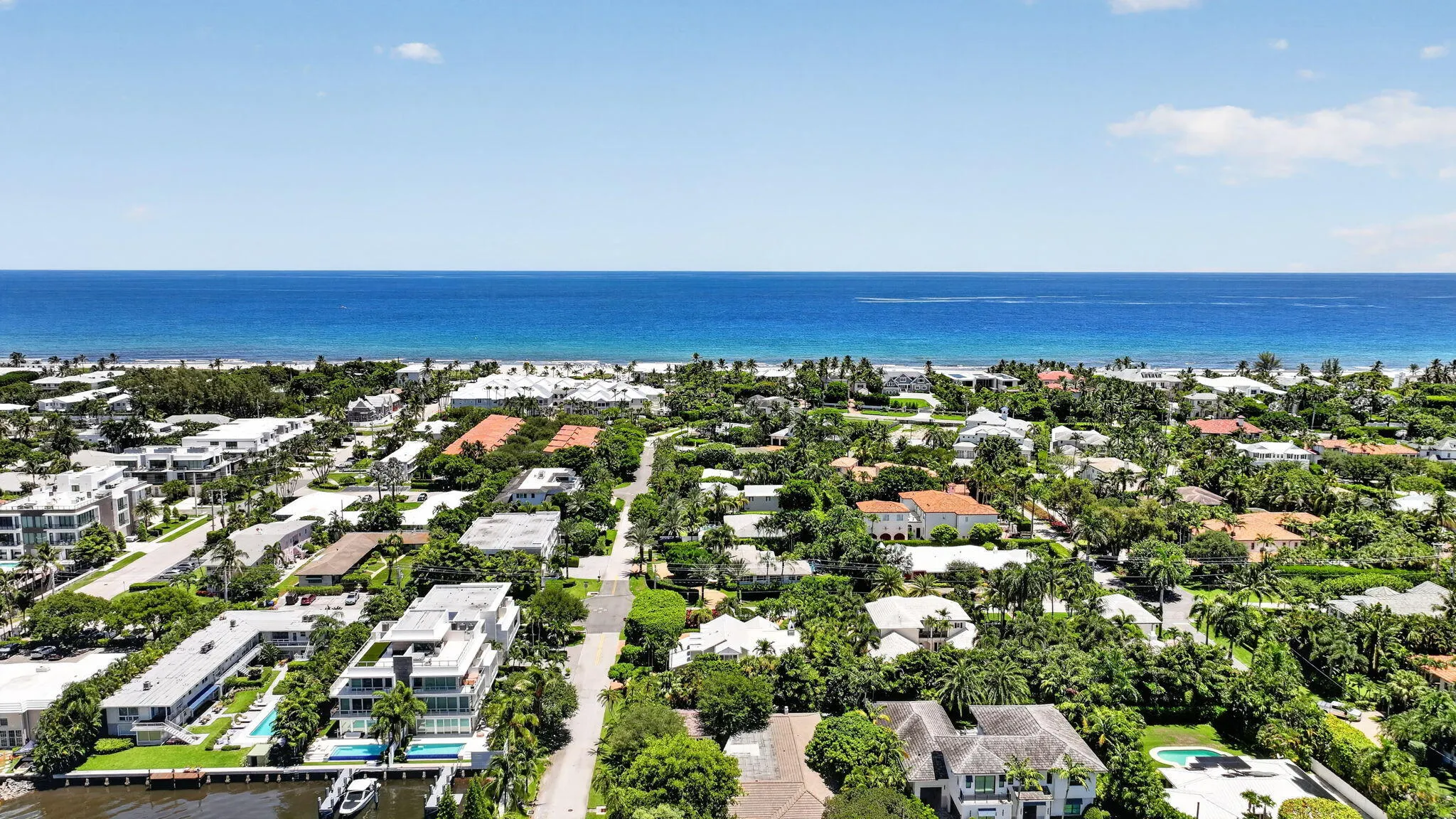 555 SE 6TH Avenue #4F