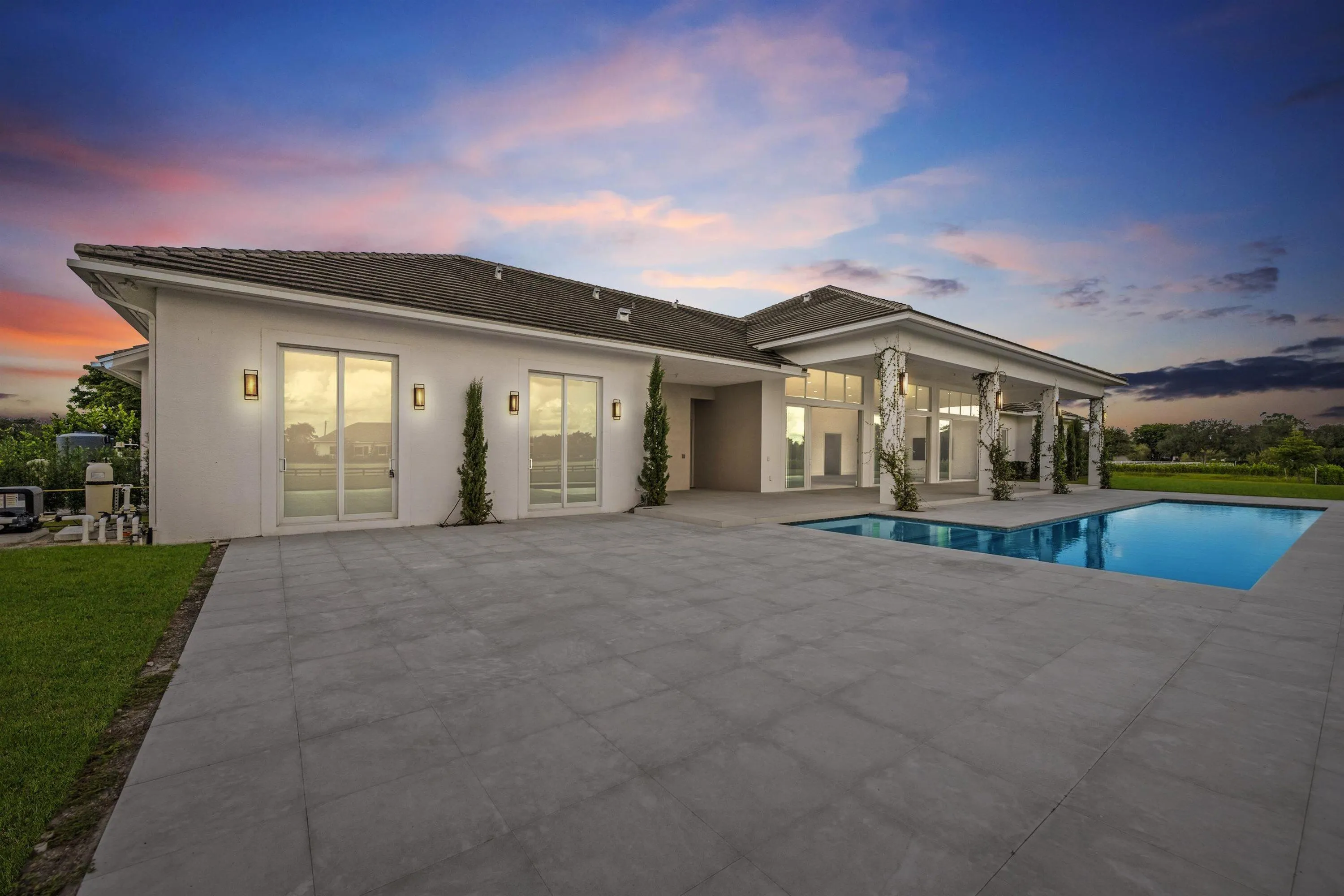 15359 Sunnyland Lane