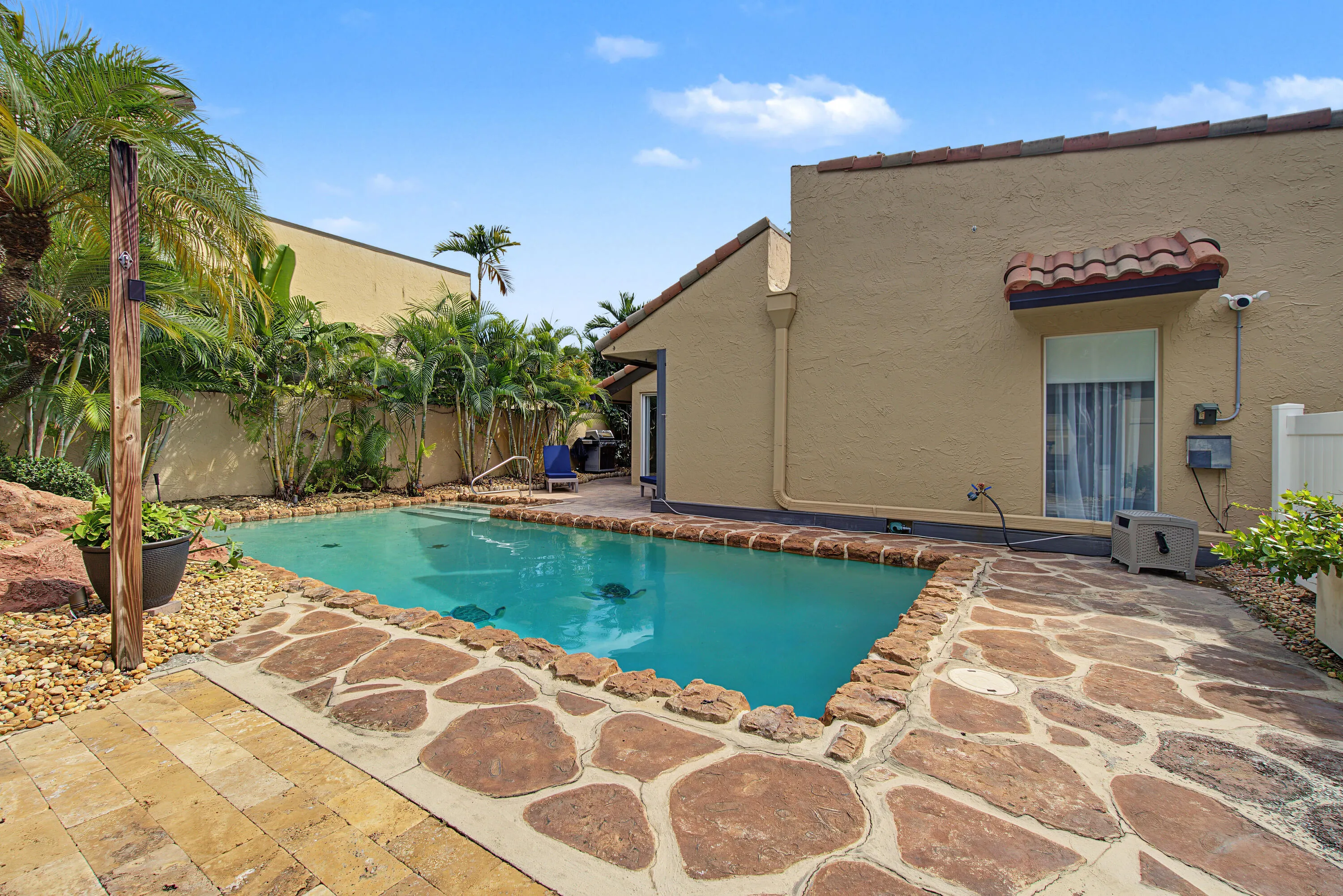 5987 PATIO Drive