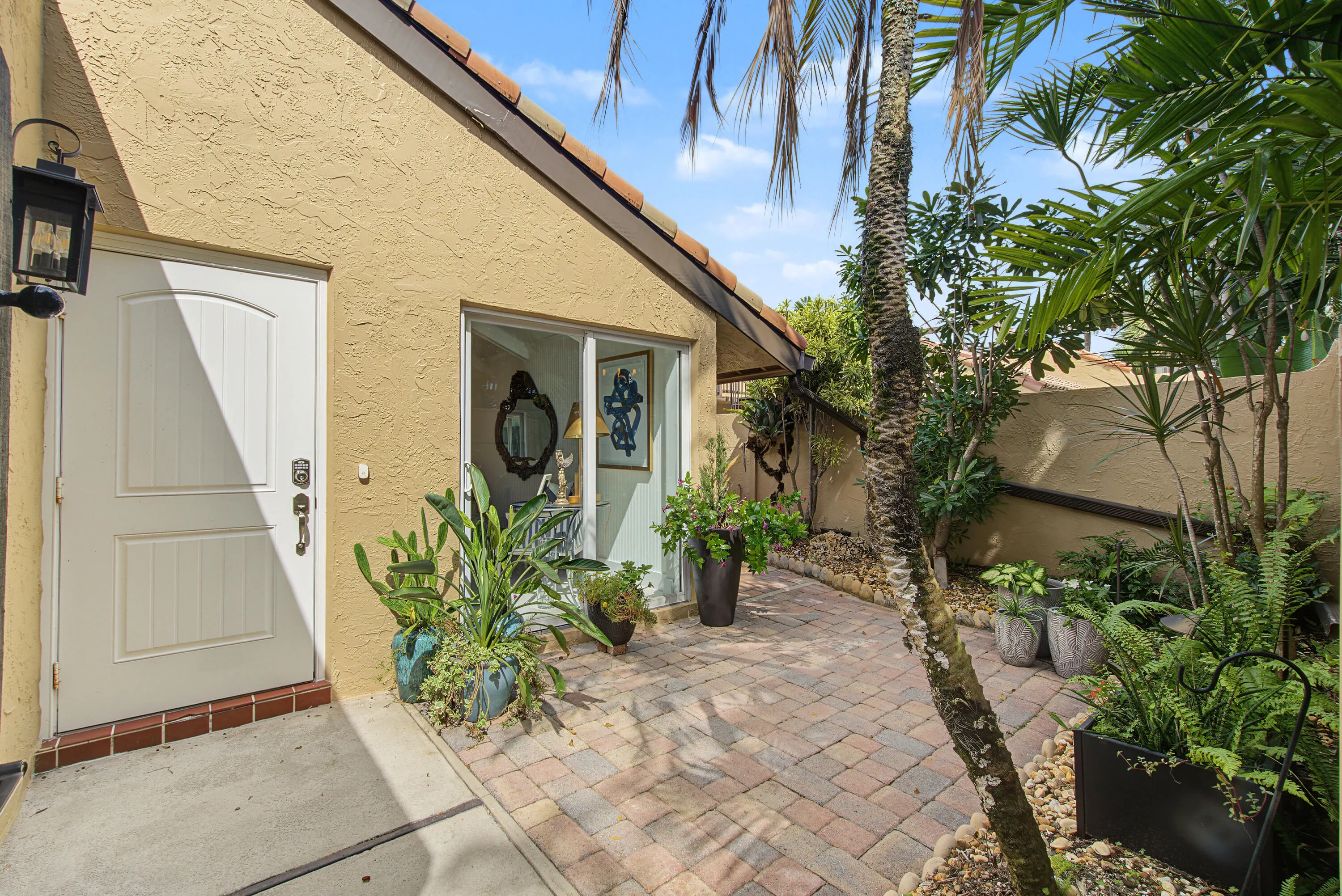 5987 PATIO Drive