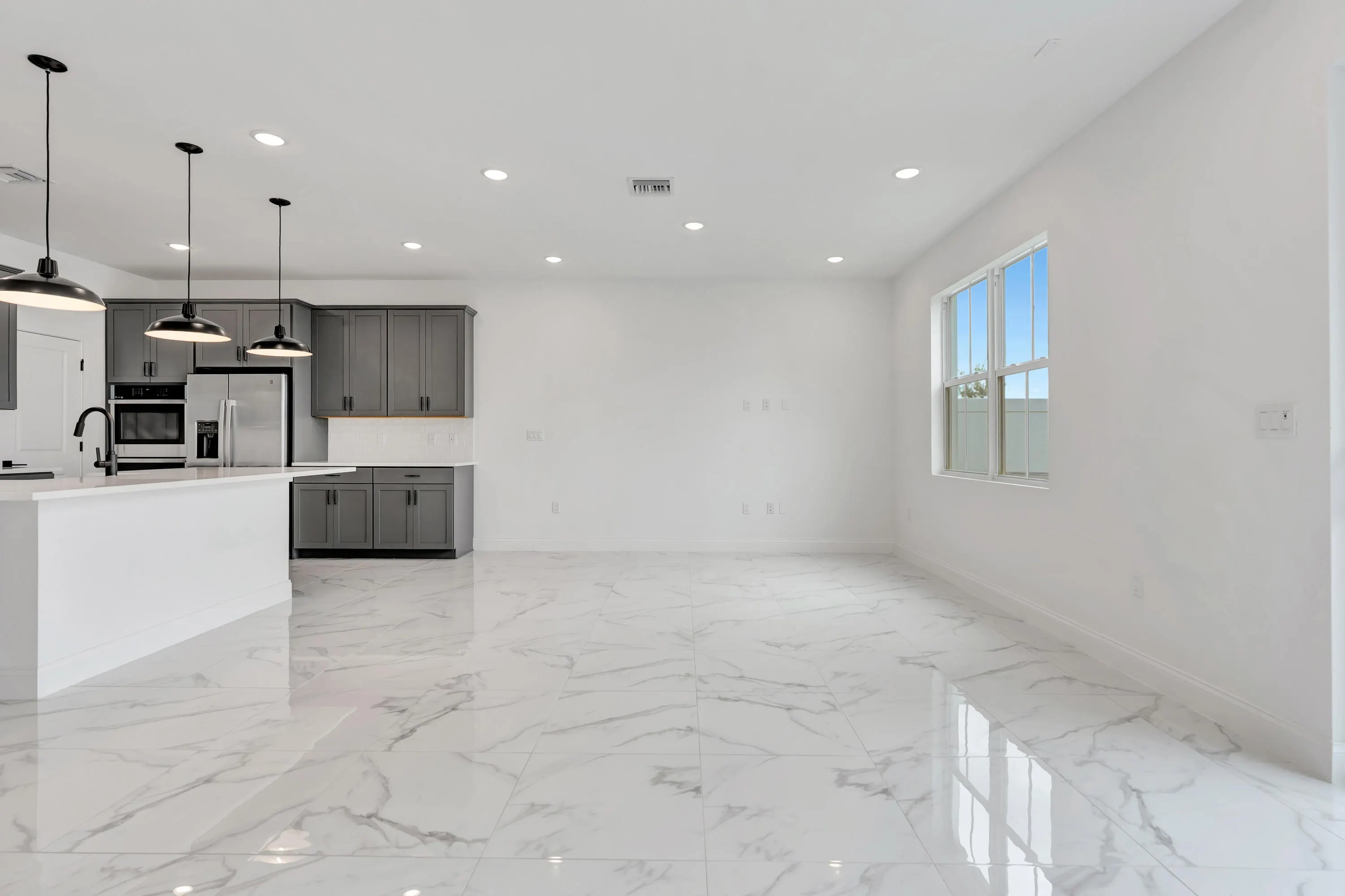 179 SE Birch Terrace