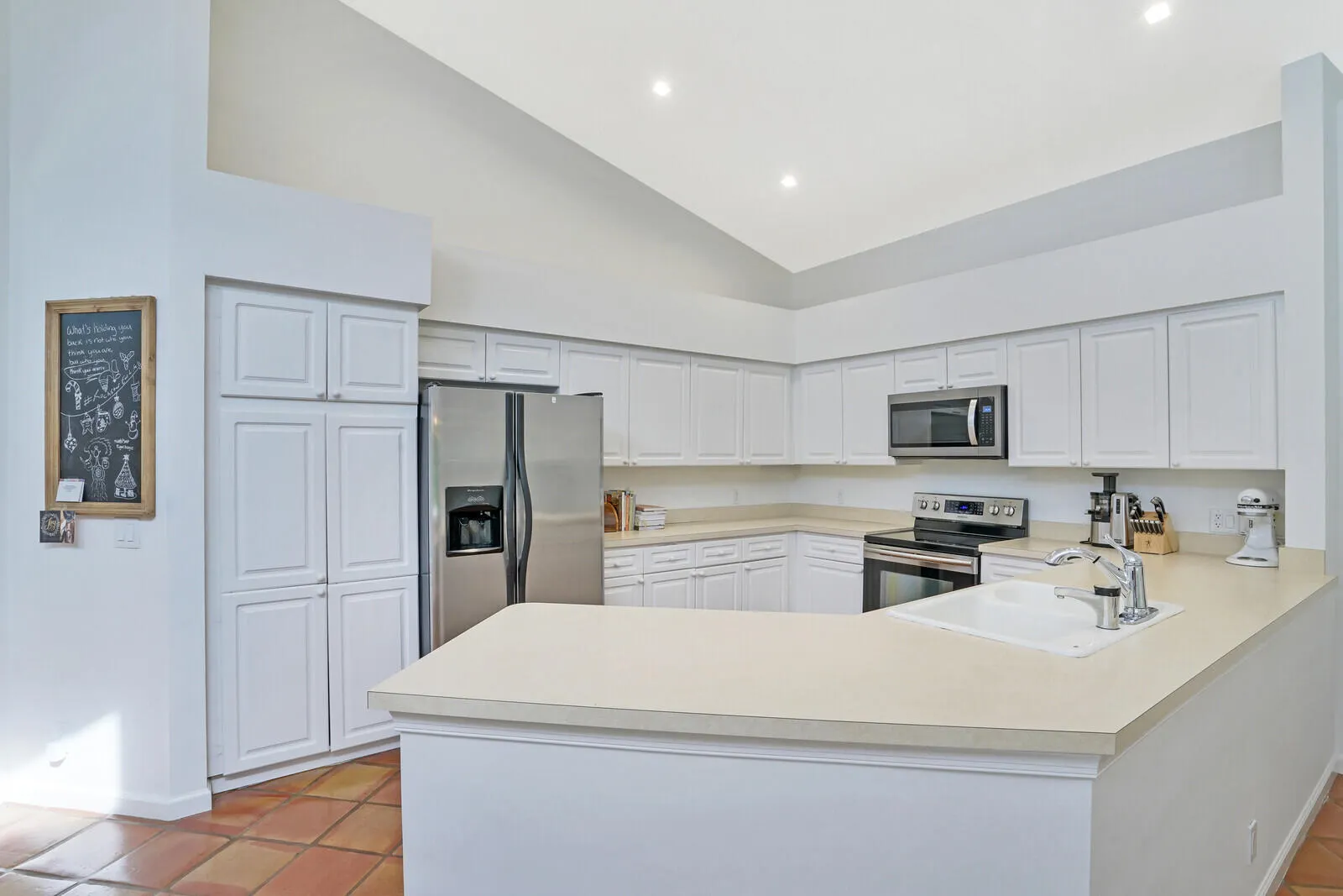 12480 MALLET Circle