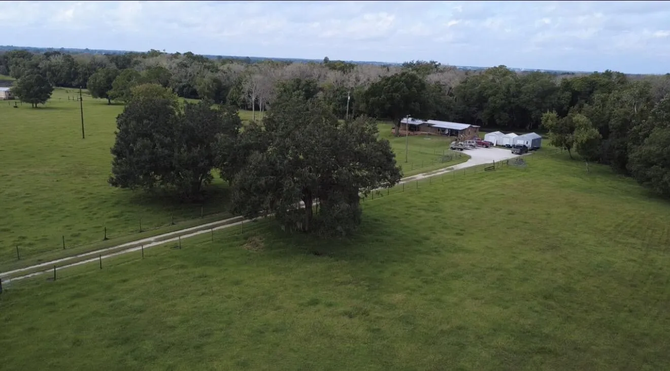 1042 ARBUCKLE BRANCH Road