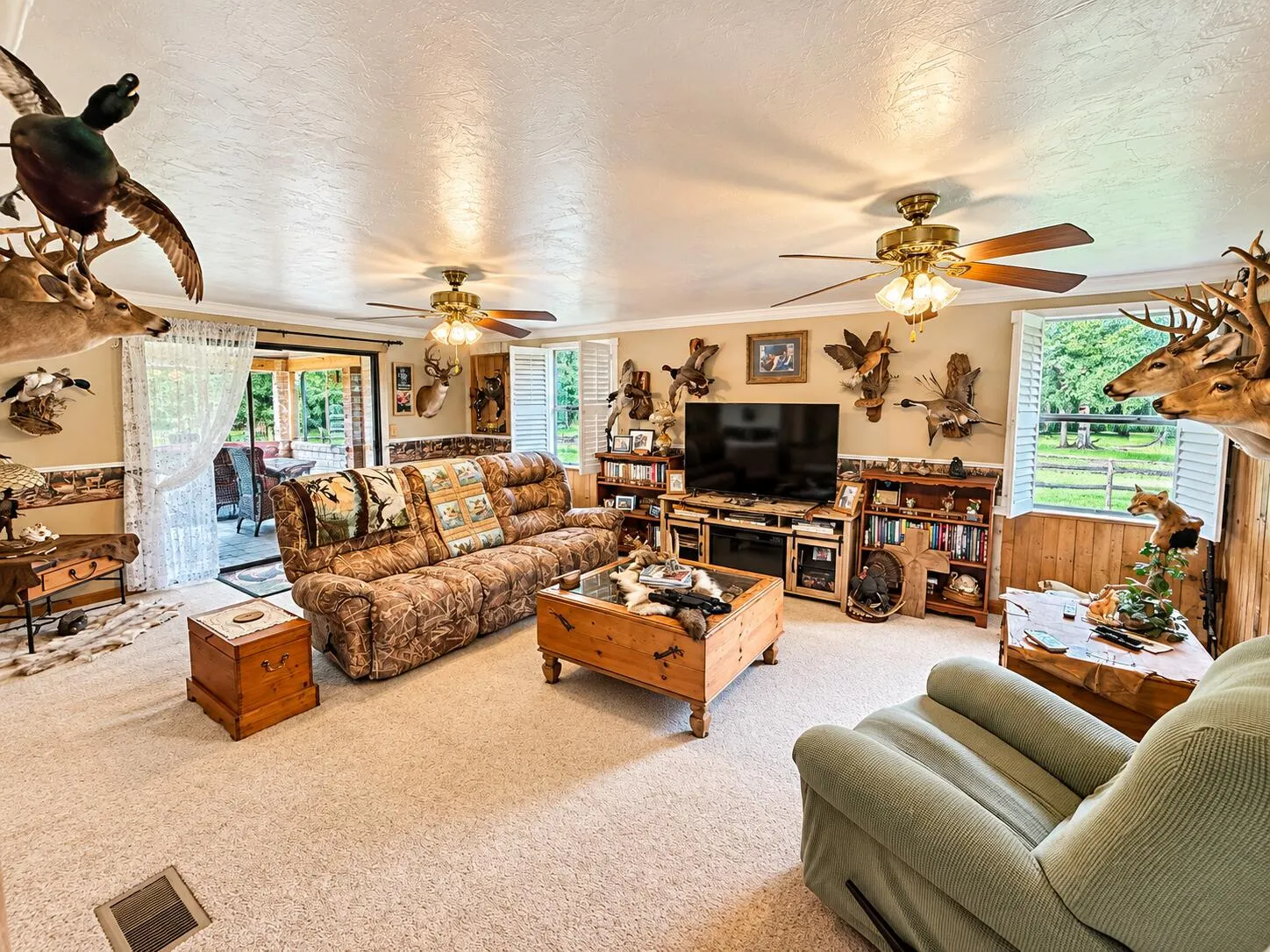 1042 ARBUCKLE BRANCH Road