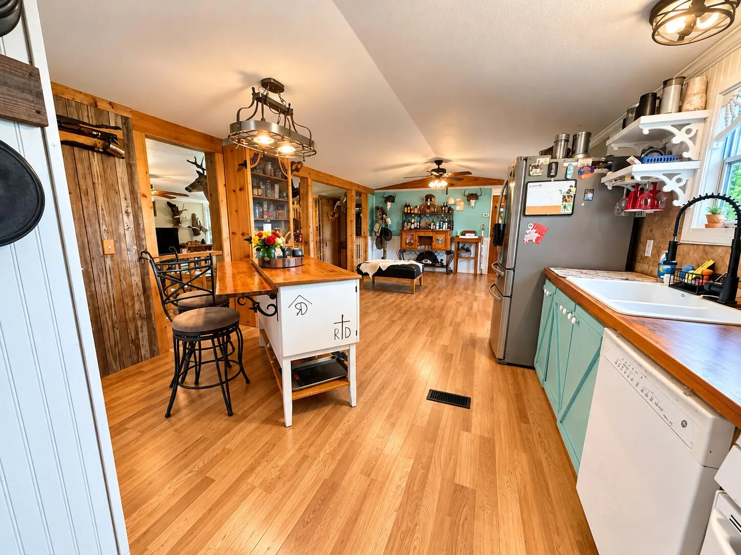 1042 ARBUCKLE BRANCH Road