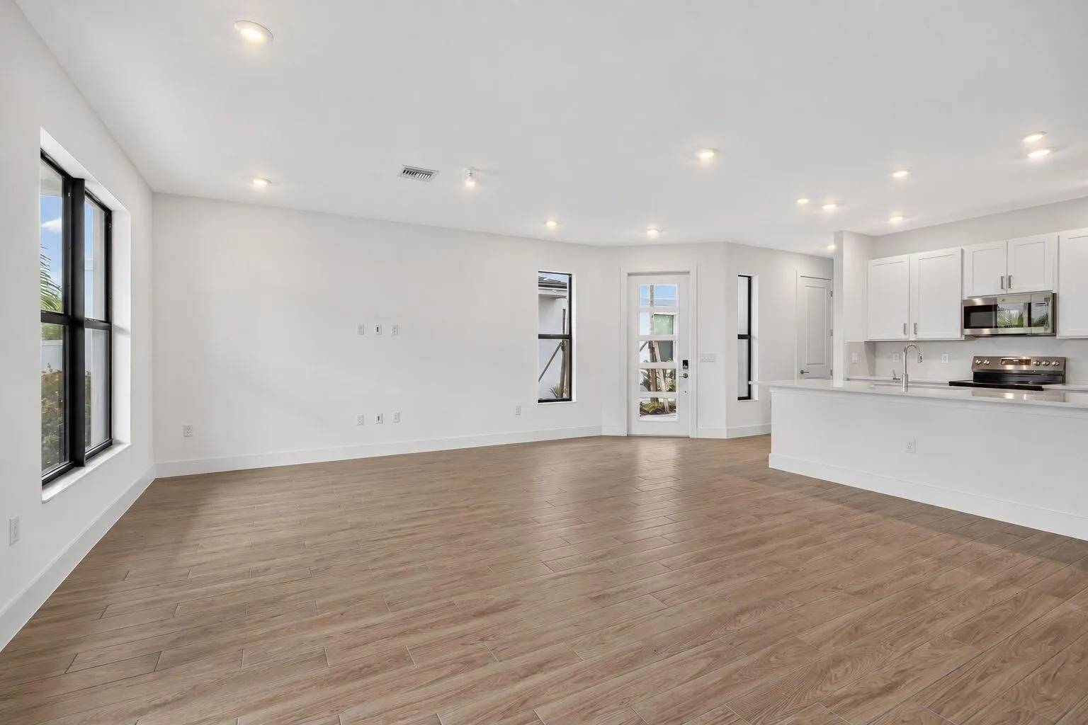 1204 National Street