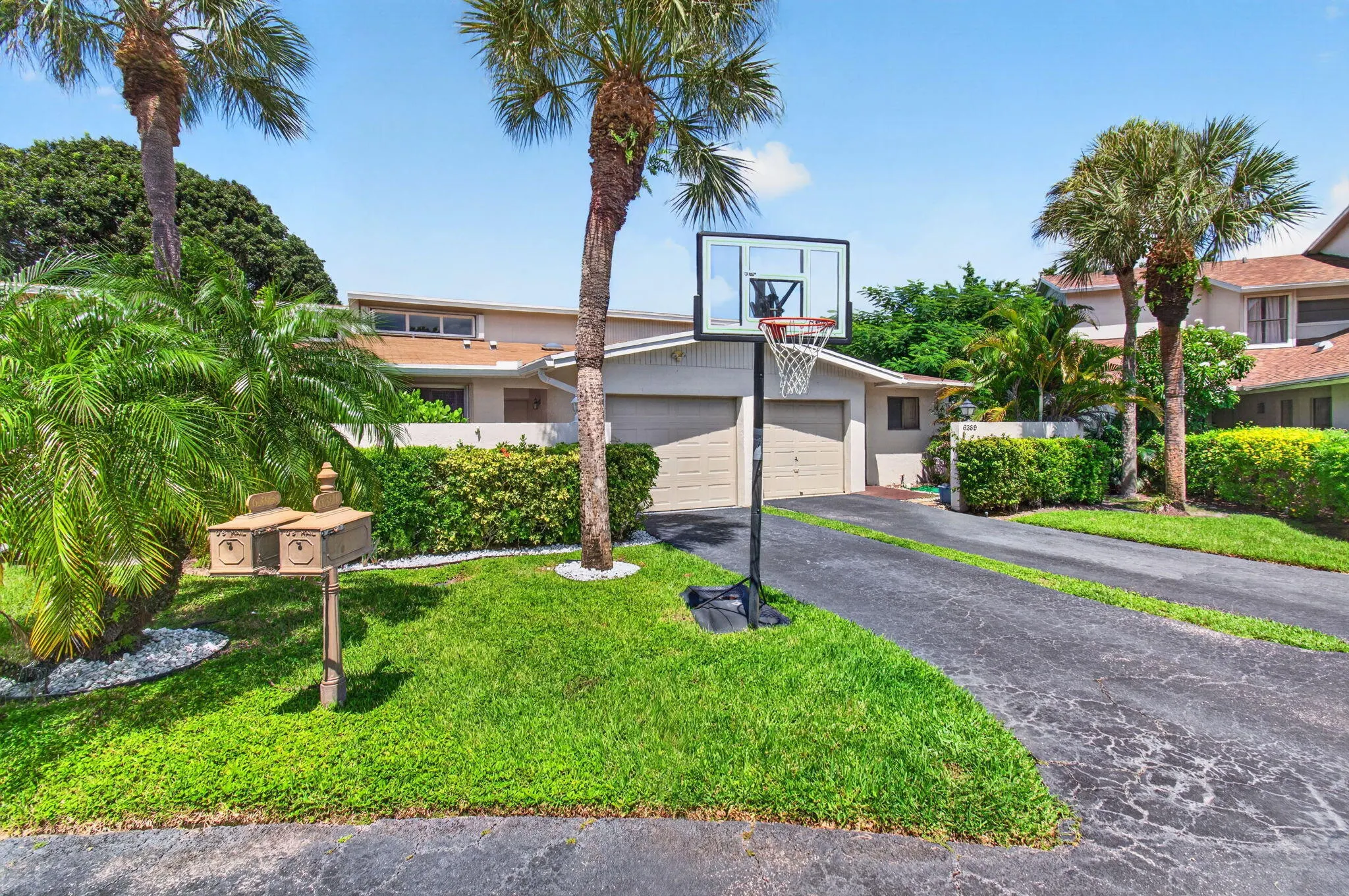 6391 Toulon Drive