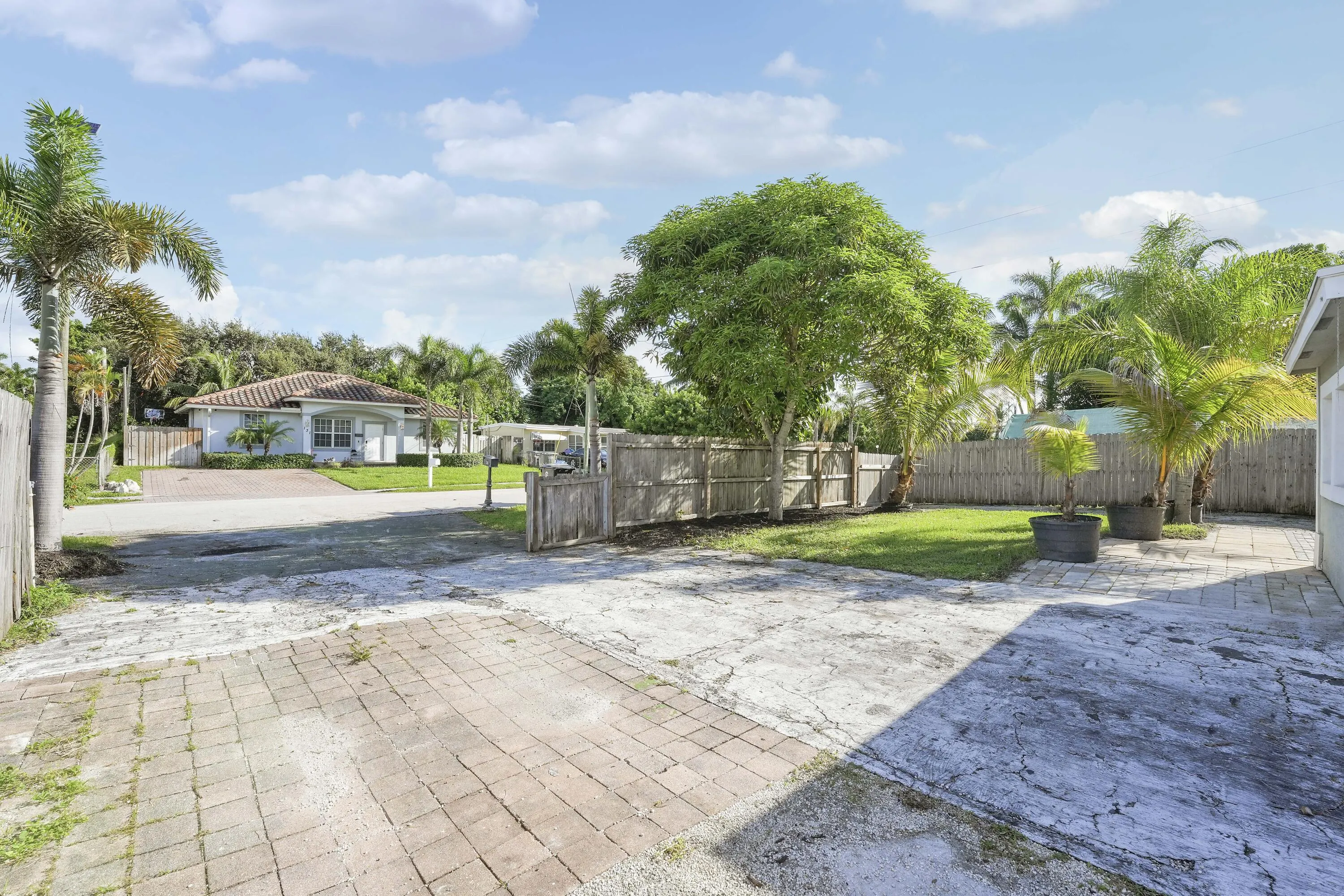 130 PLUM TREE Drive