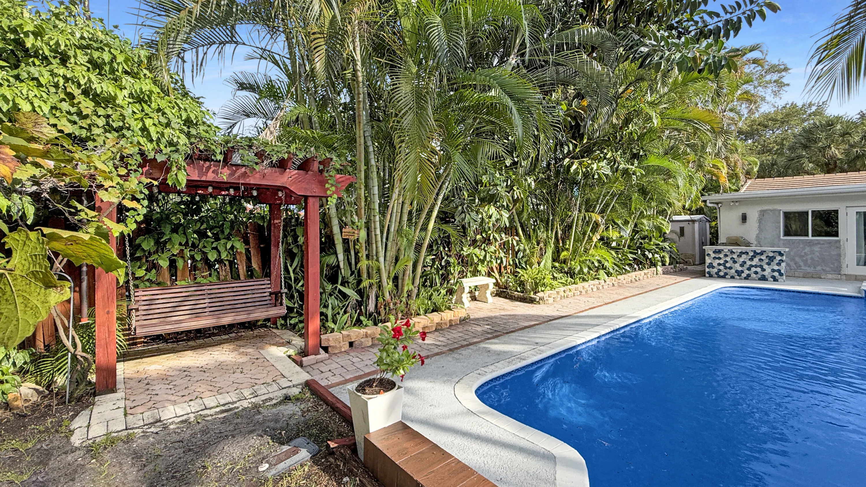 941 SW 19TH Street