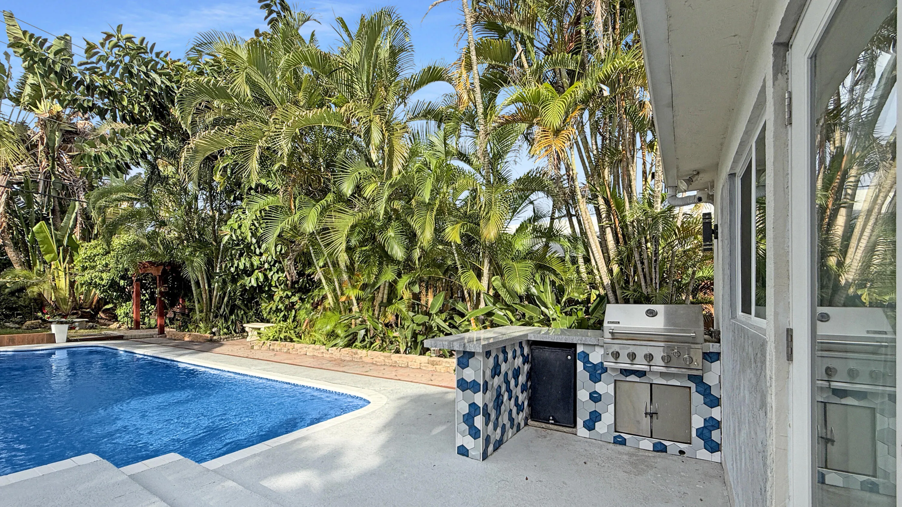 941 SW 19TH Street
