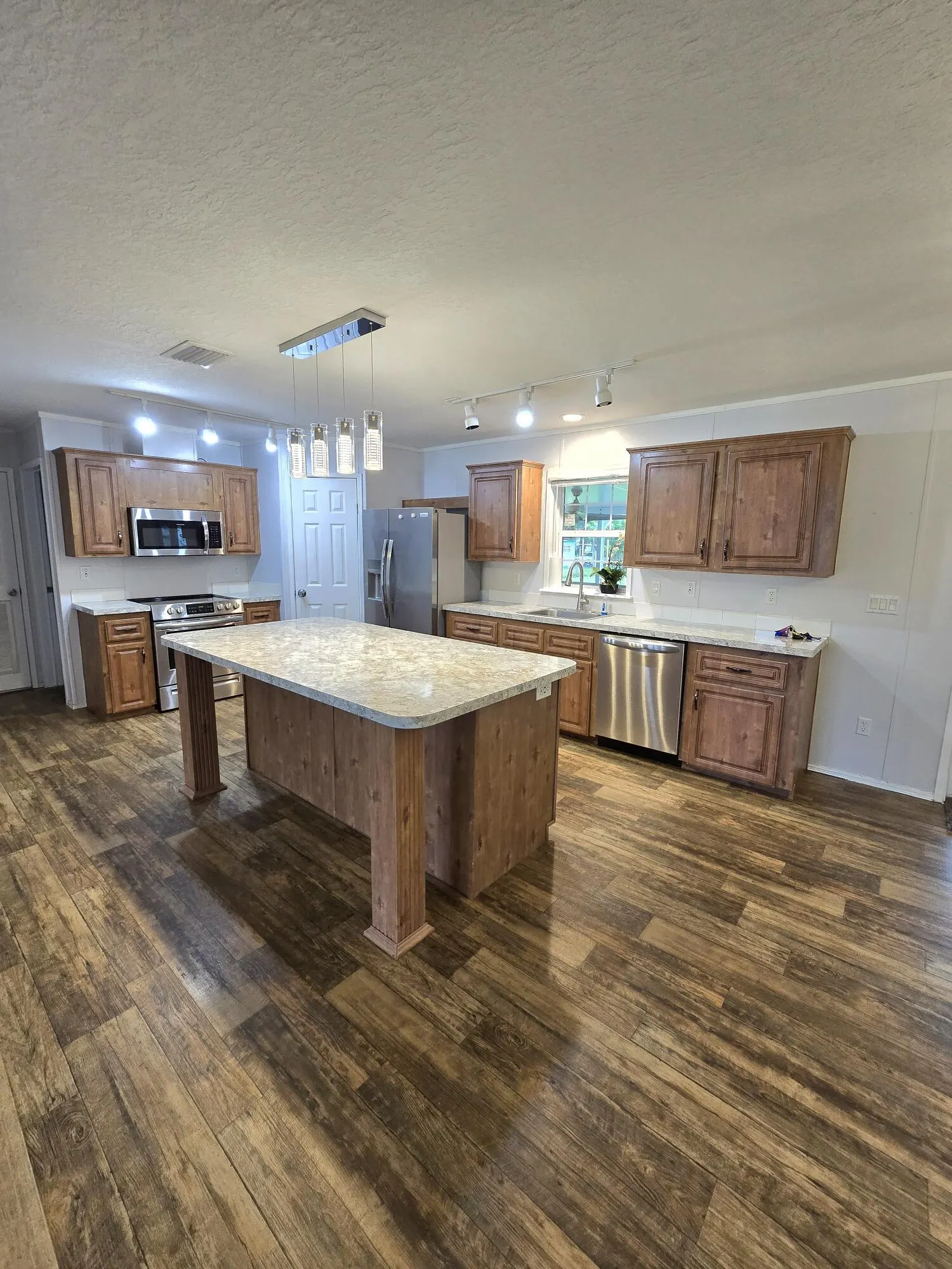 1618 NW 46TH Terrace