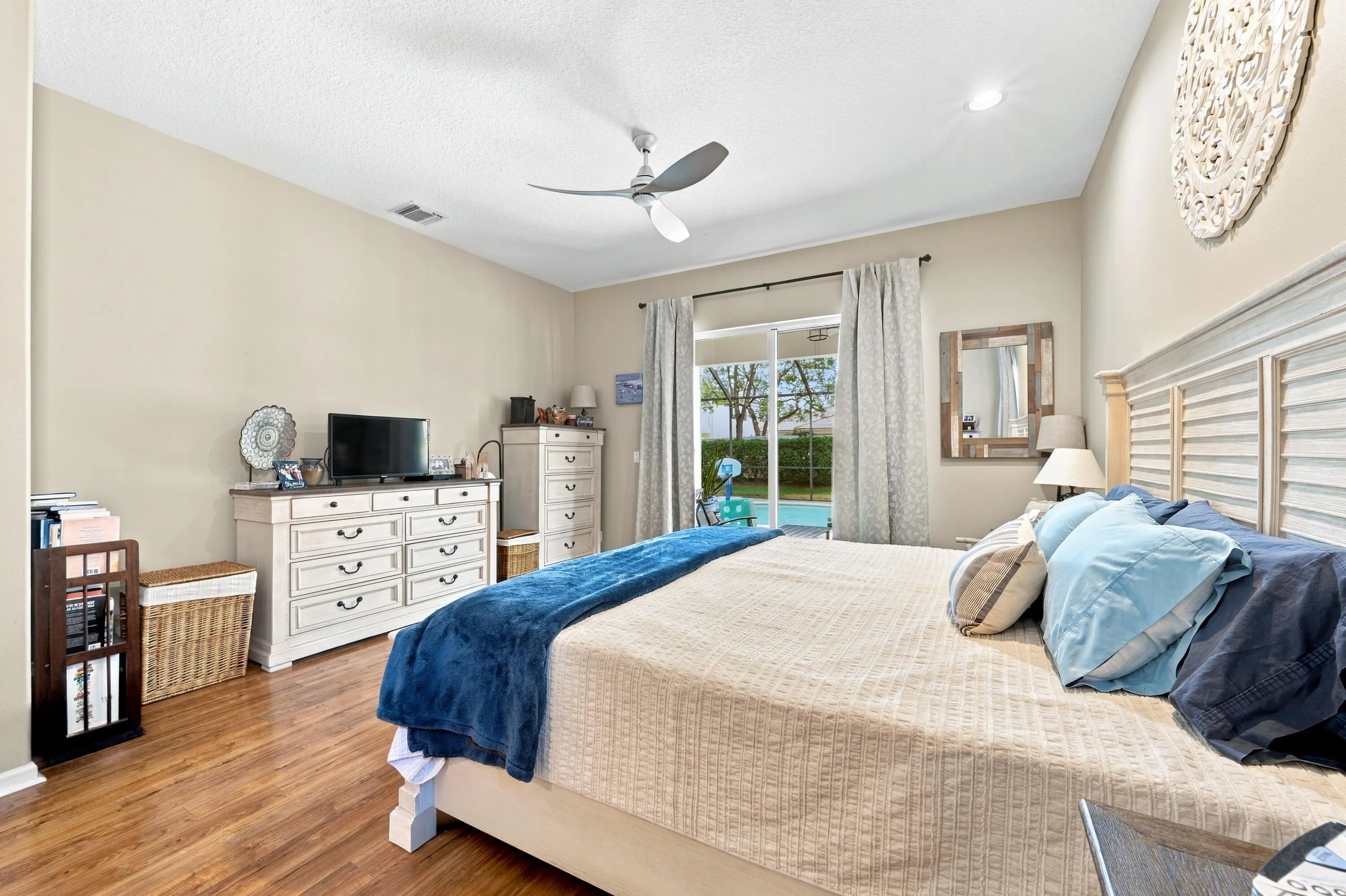 4305 WELLINGTON SHORES Drive