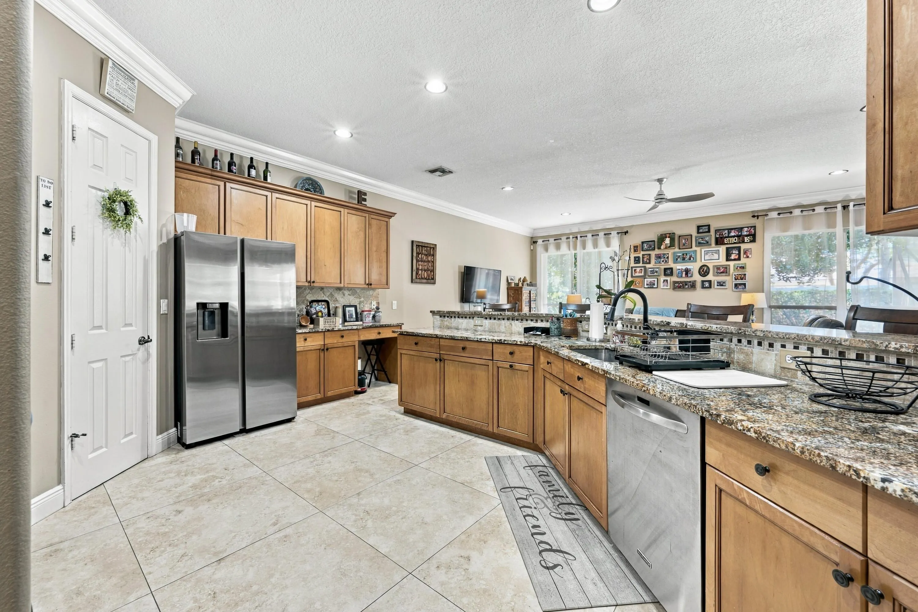 4305 WELLINGTON SHORES Drive