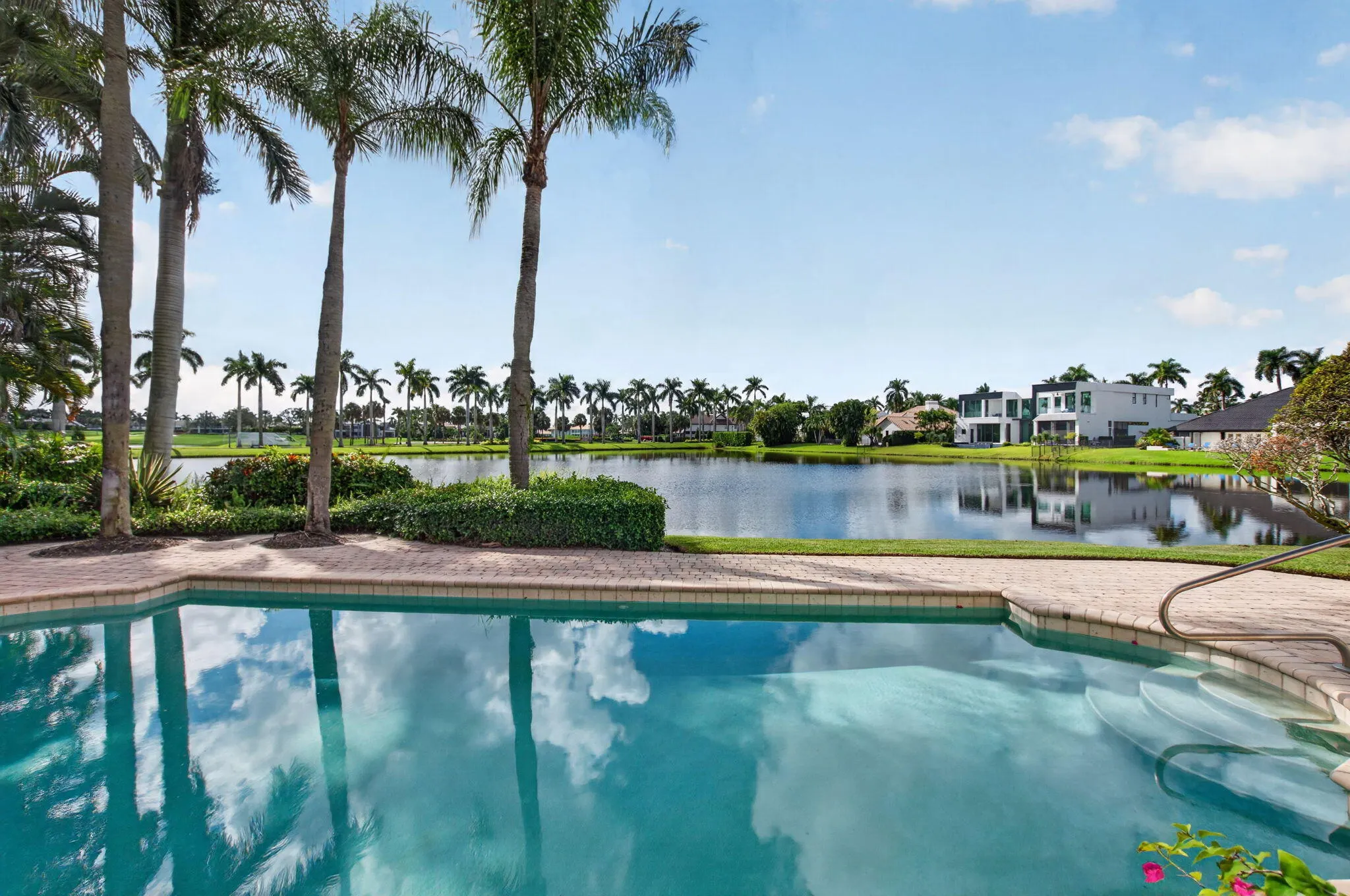 7264 Ballantrae Court