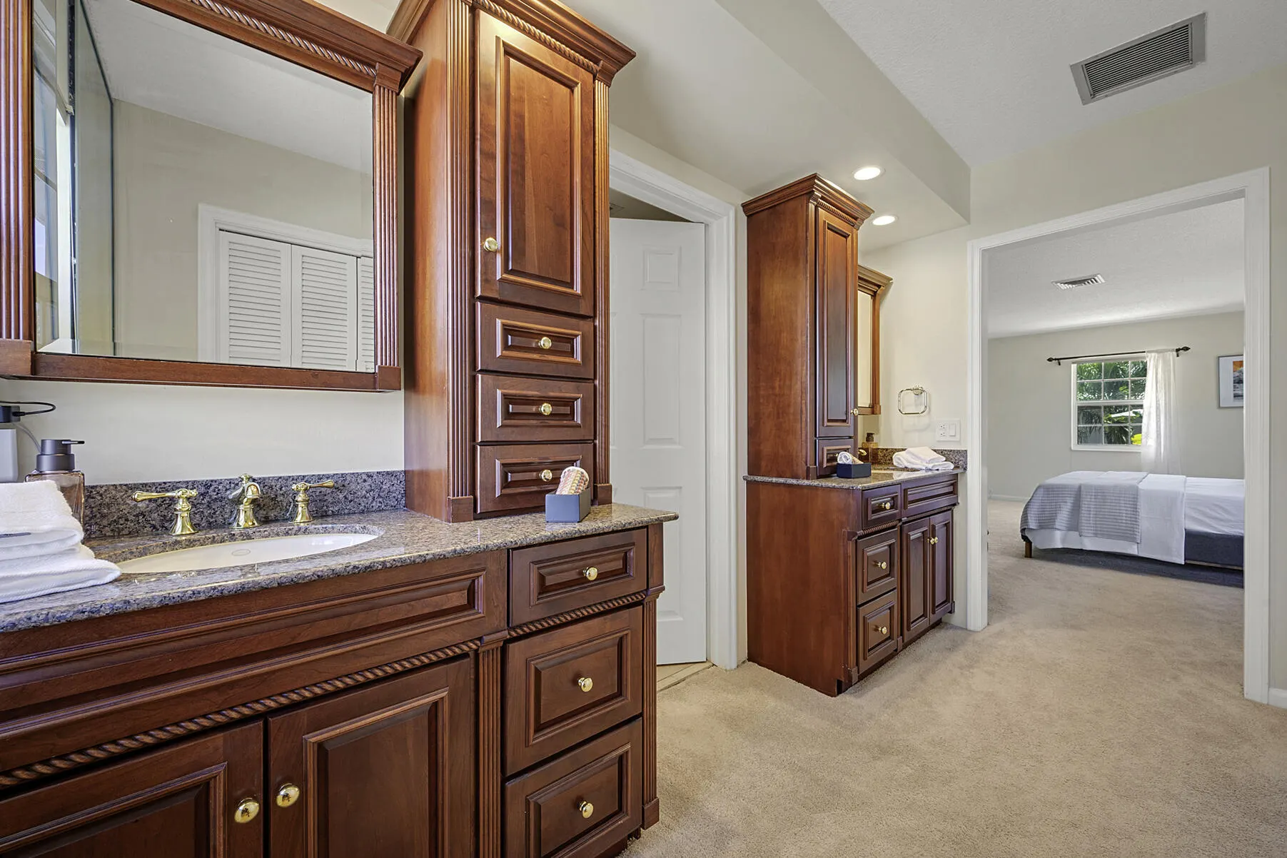 1003 Seagate Drive