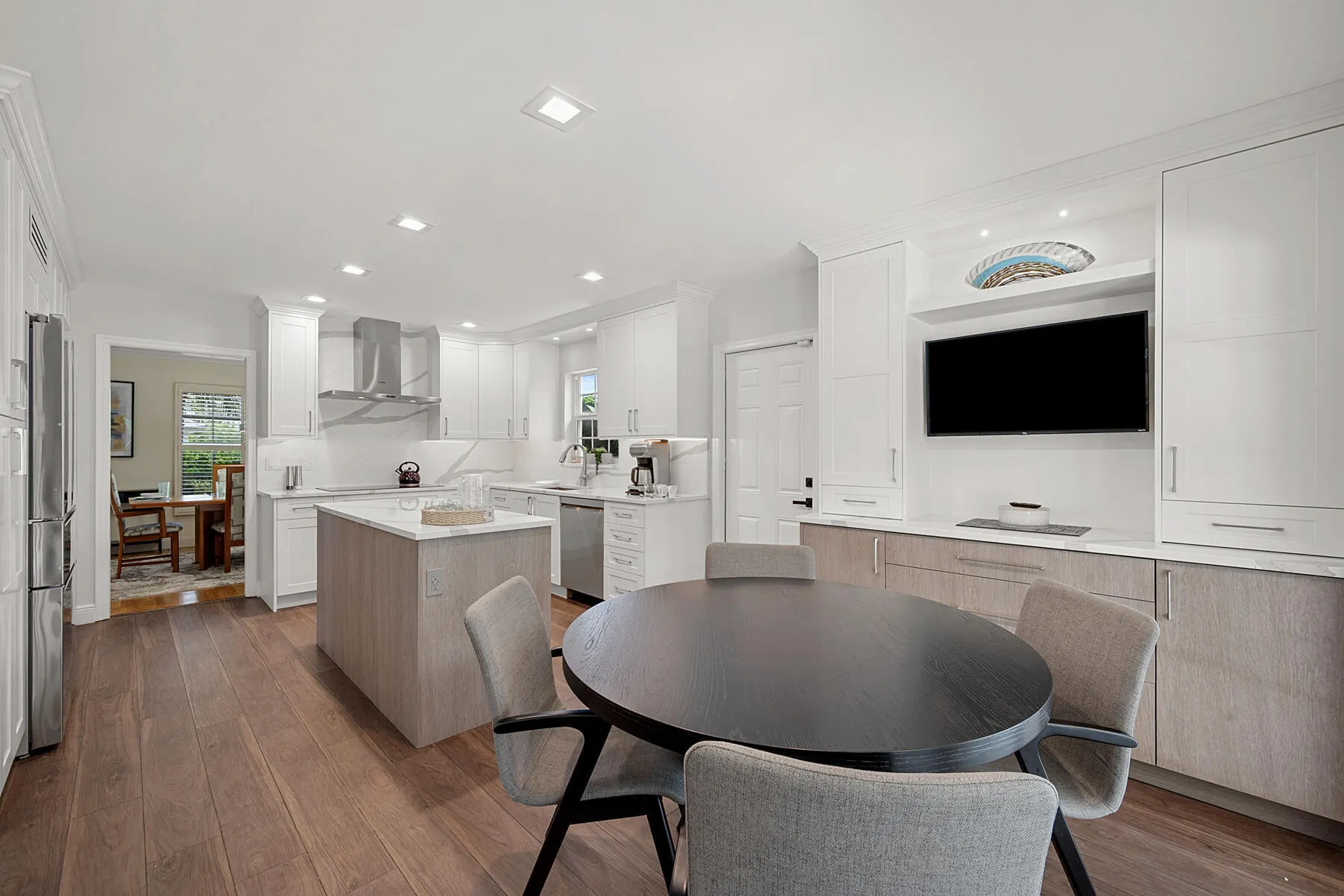1003 Seagate Drive