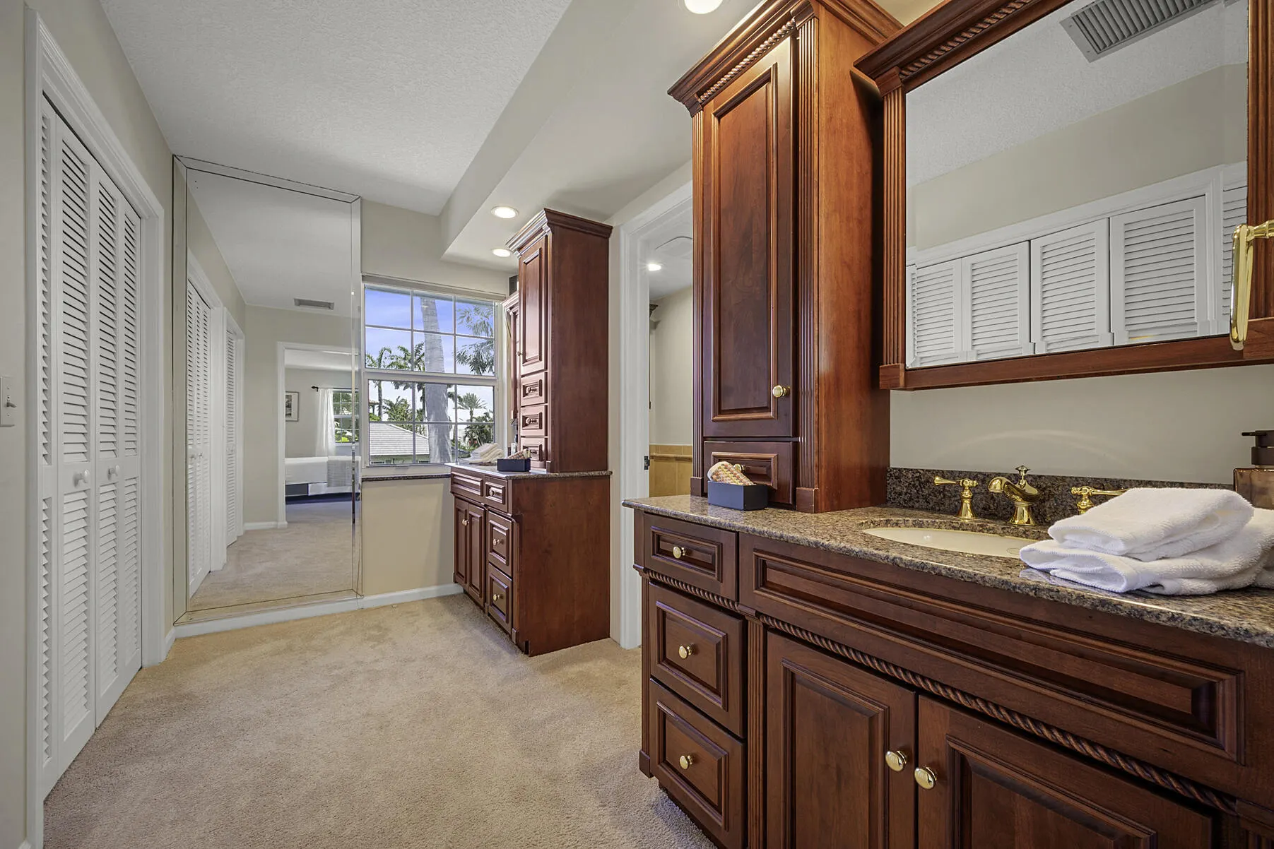 1003 Seagate Drive