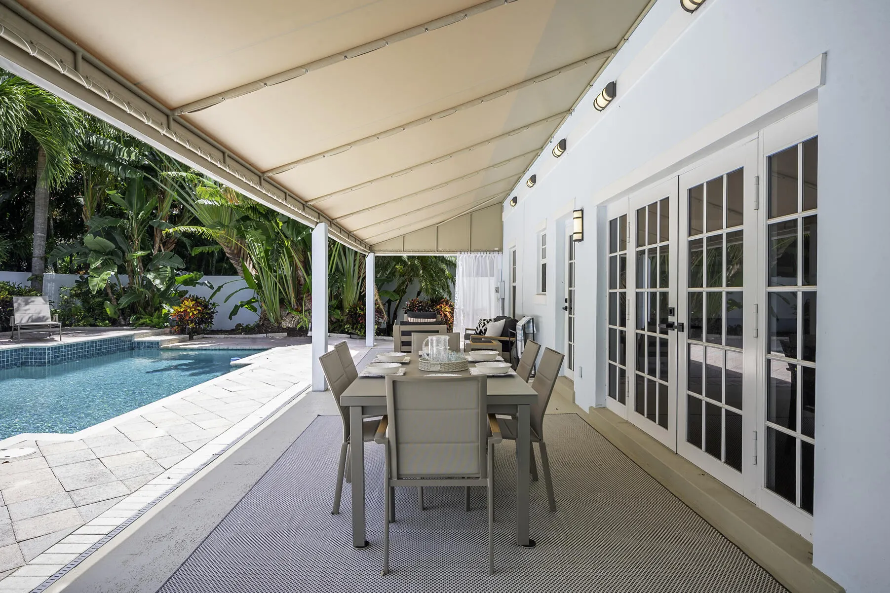 1003 Seagate Drive