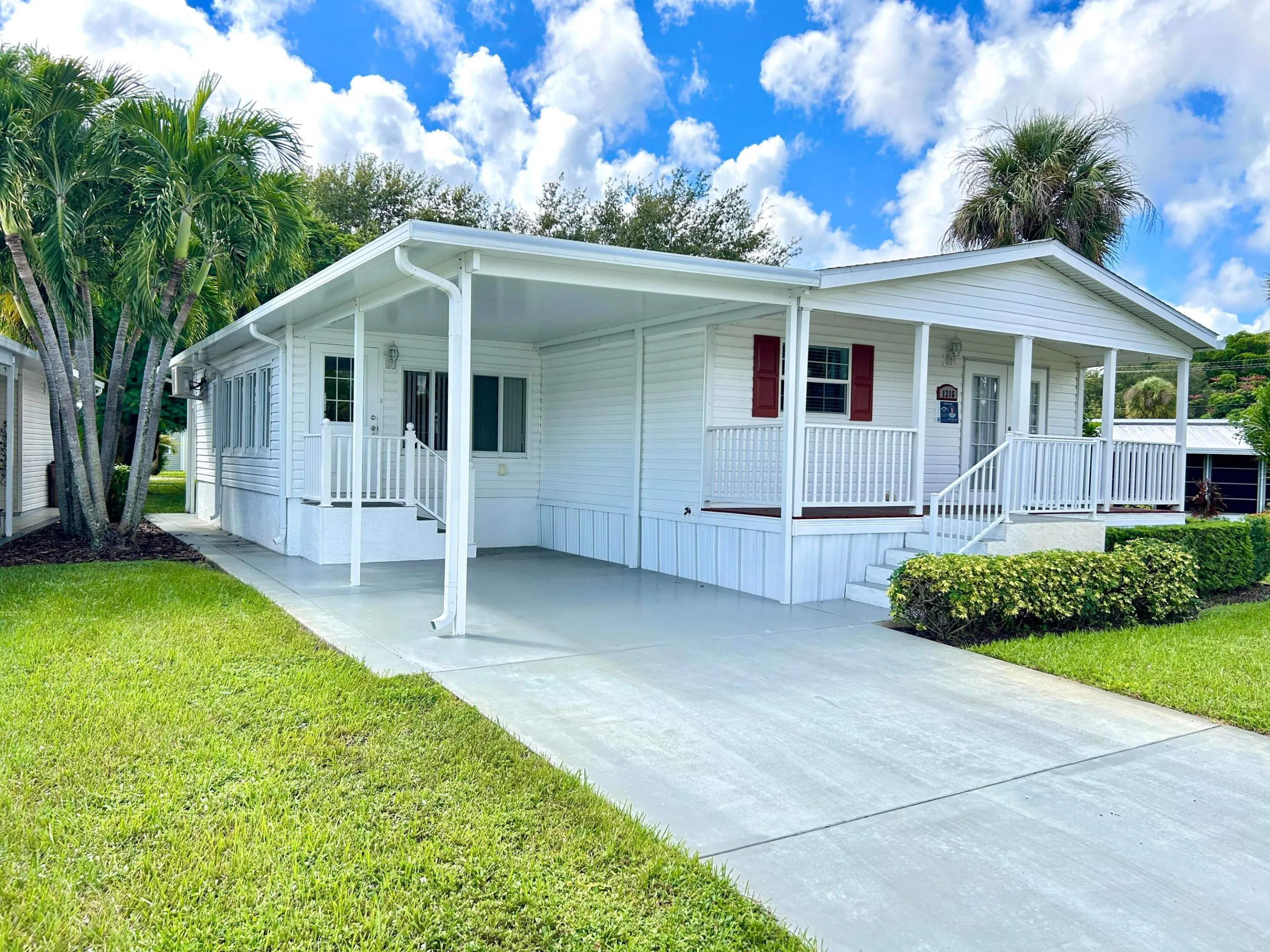 1316 W BOUGAINVILLEA Drive