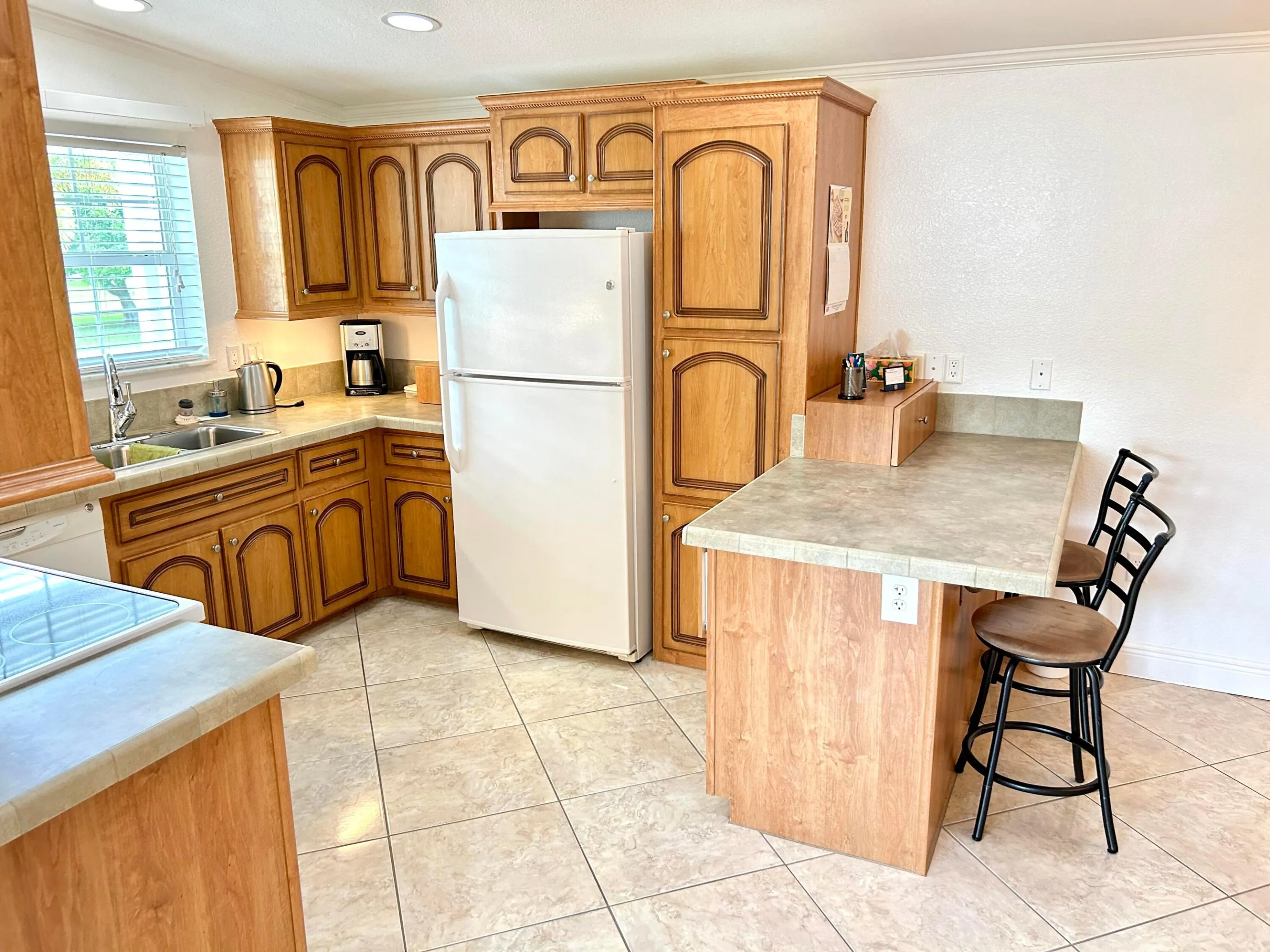 1316 W BOUGAINVILLEA Drive