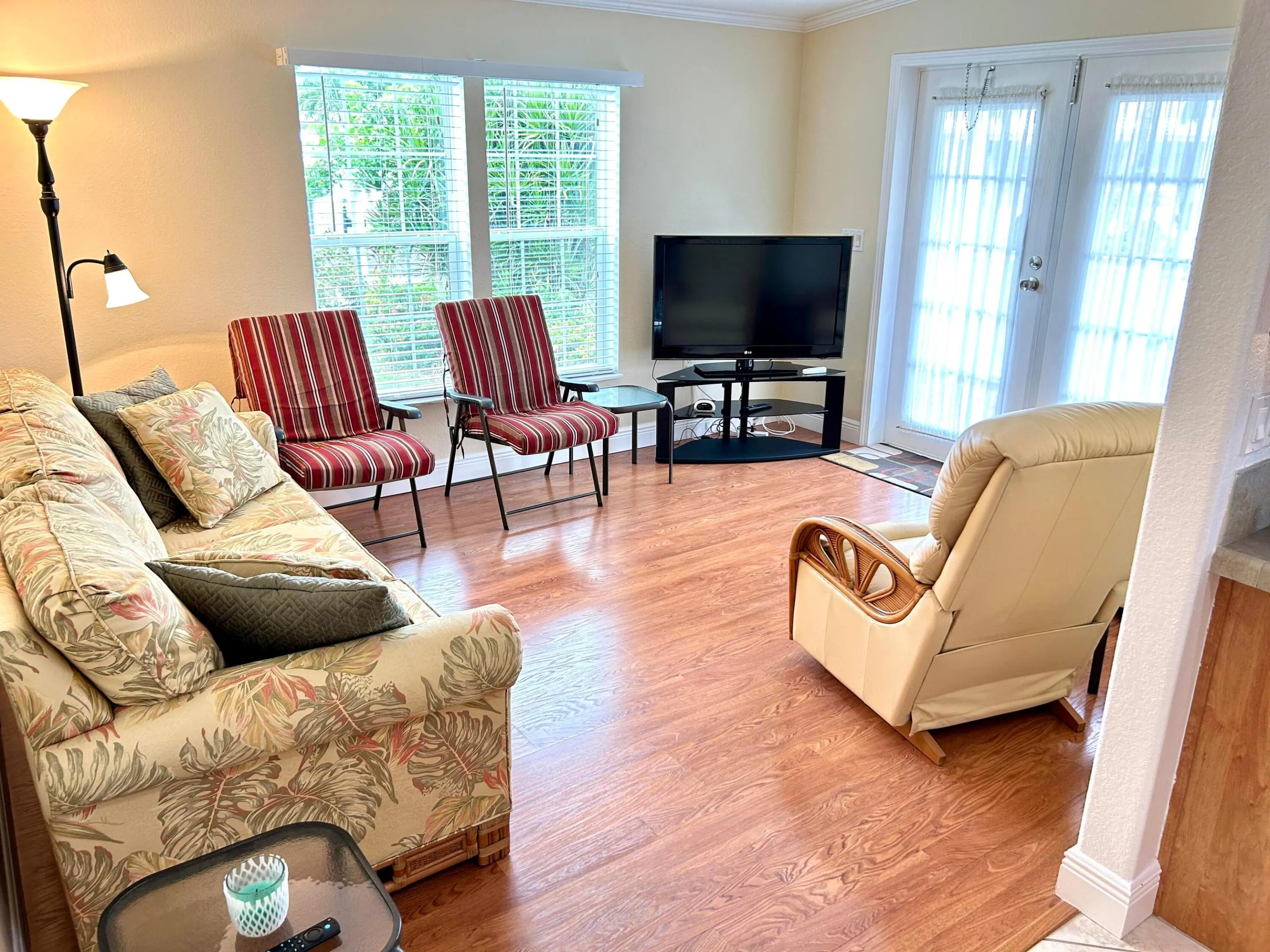 1316 W BOUGAINVILLEA Drive