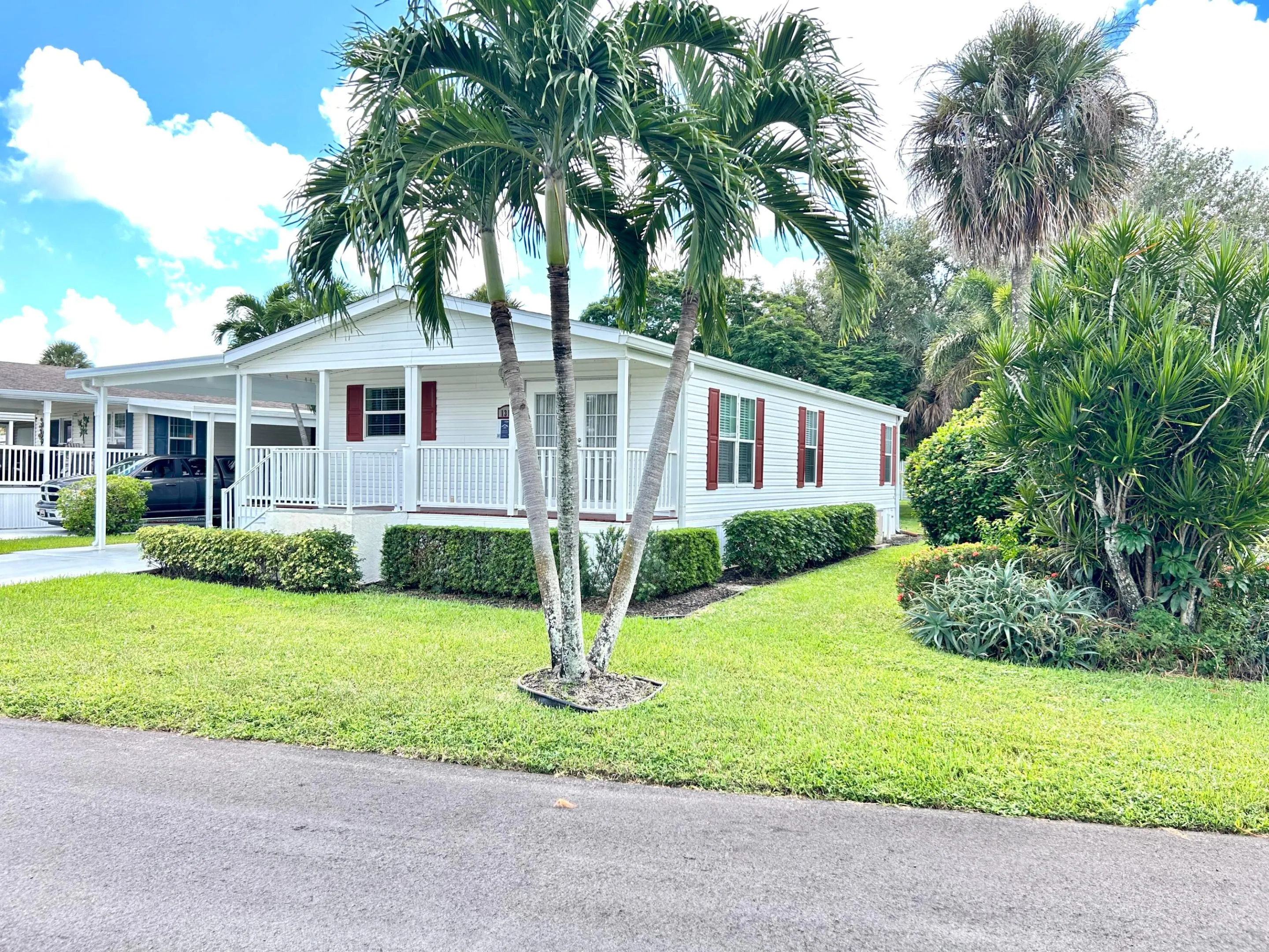 1316 W BOUGAINVILLEA Drive