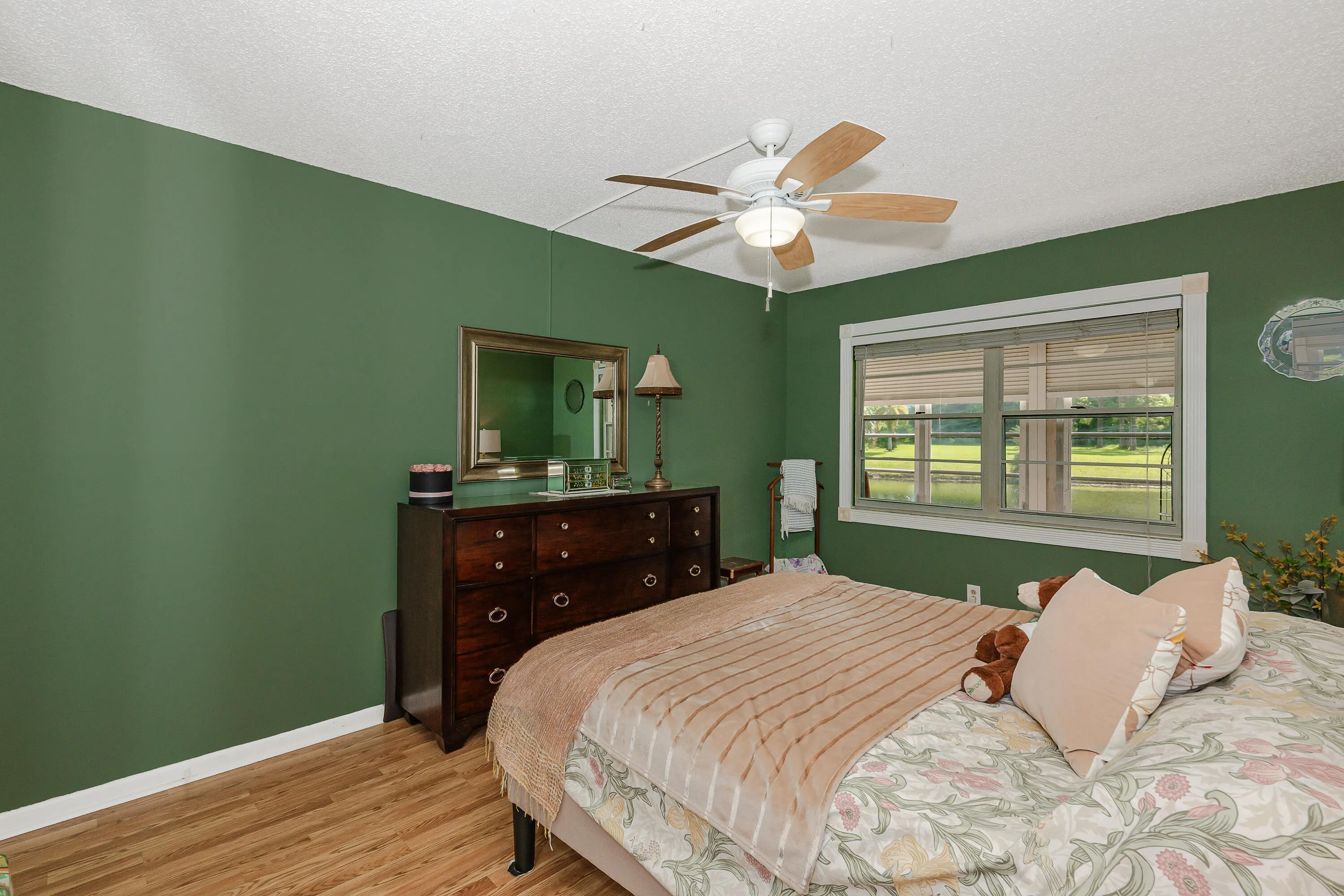 1004 NEWPORT G #1004
