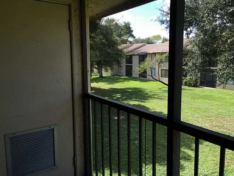 21955 TIDEWATER Terrace #208