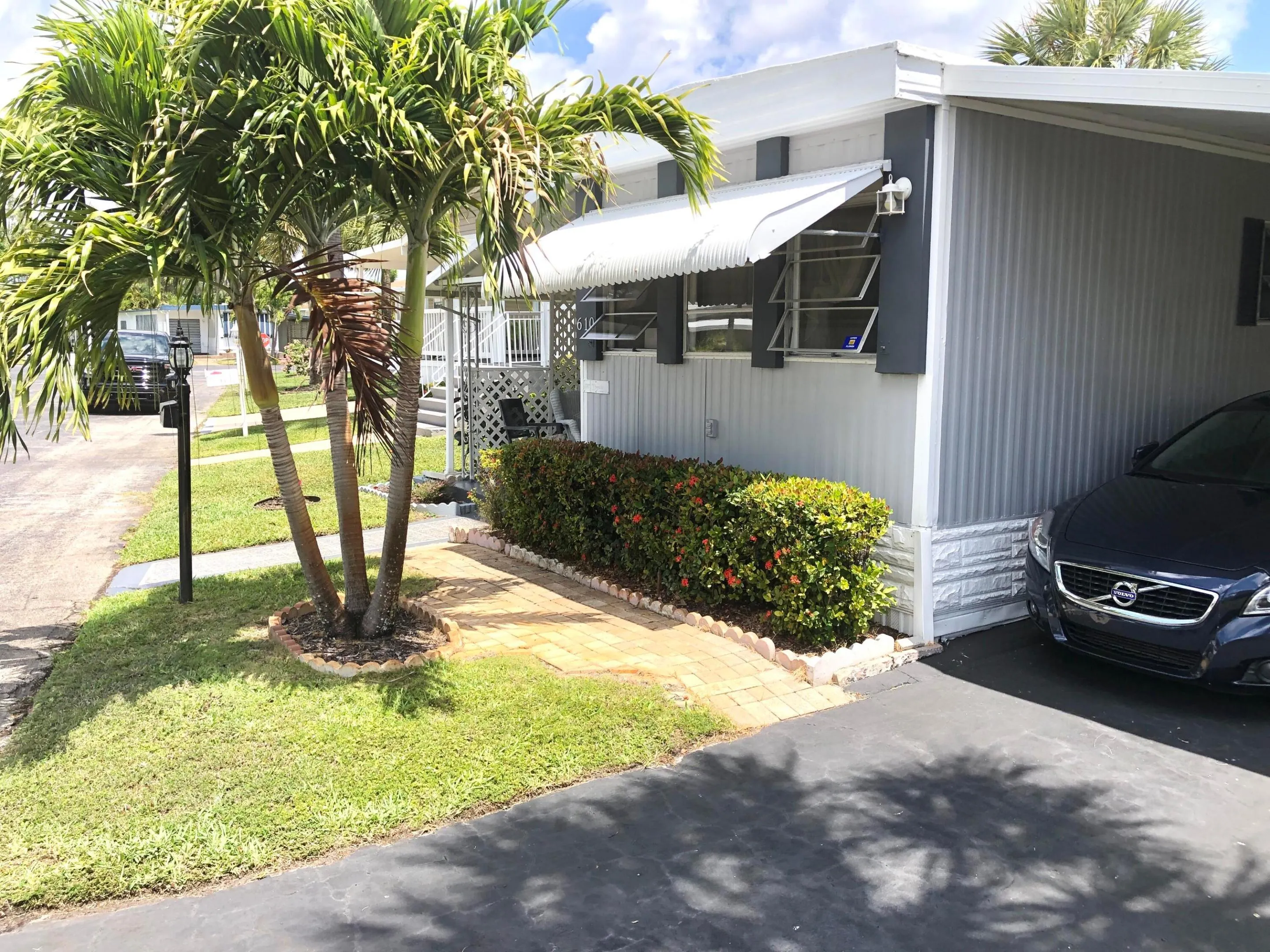 610 FRANGIPANI Lane