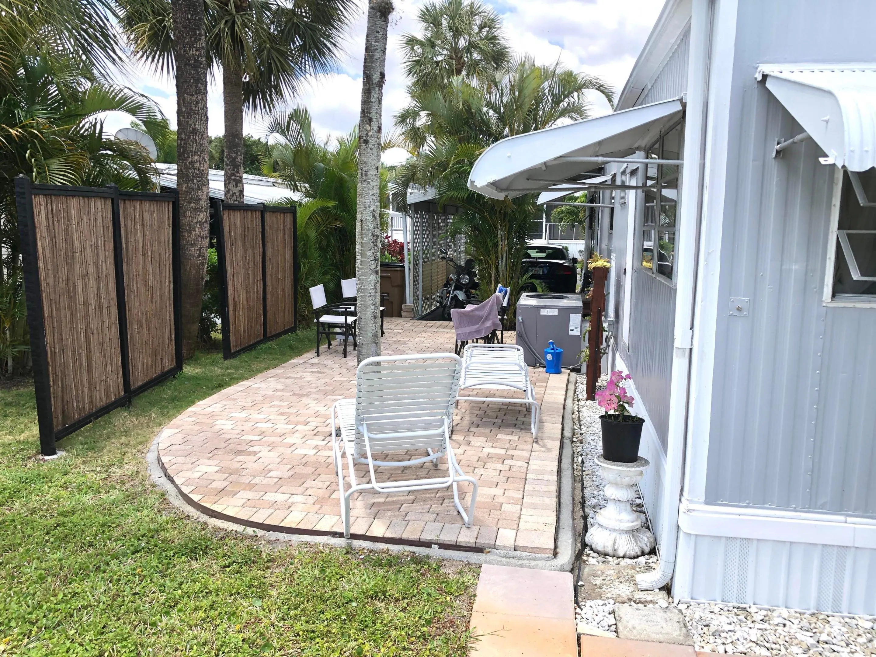 610 FRANGIPANI Lane